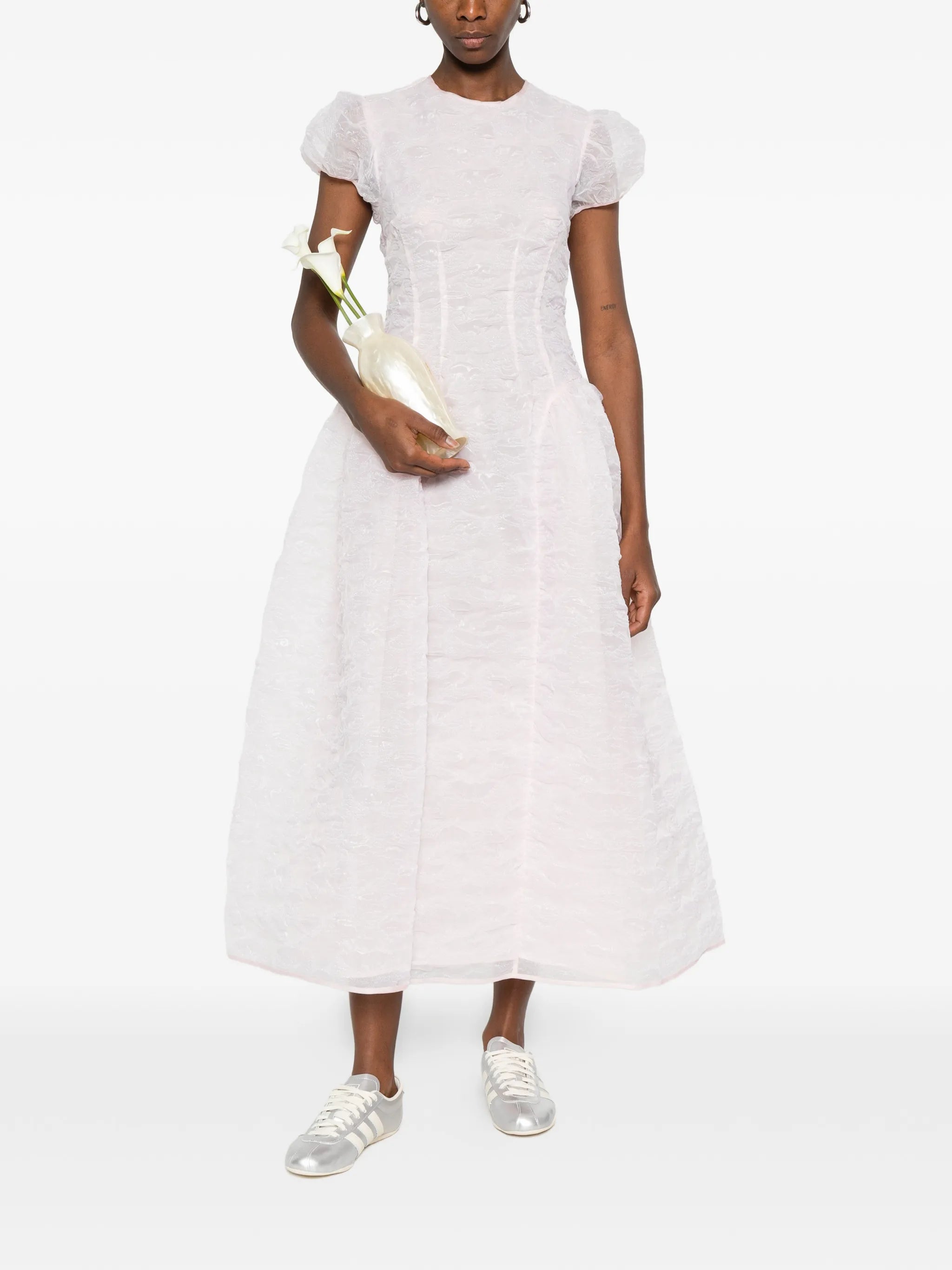puff-sleeve seam-detail midi  dress