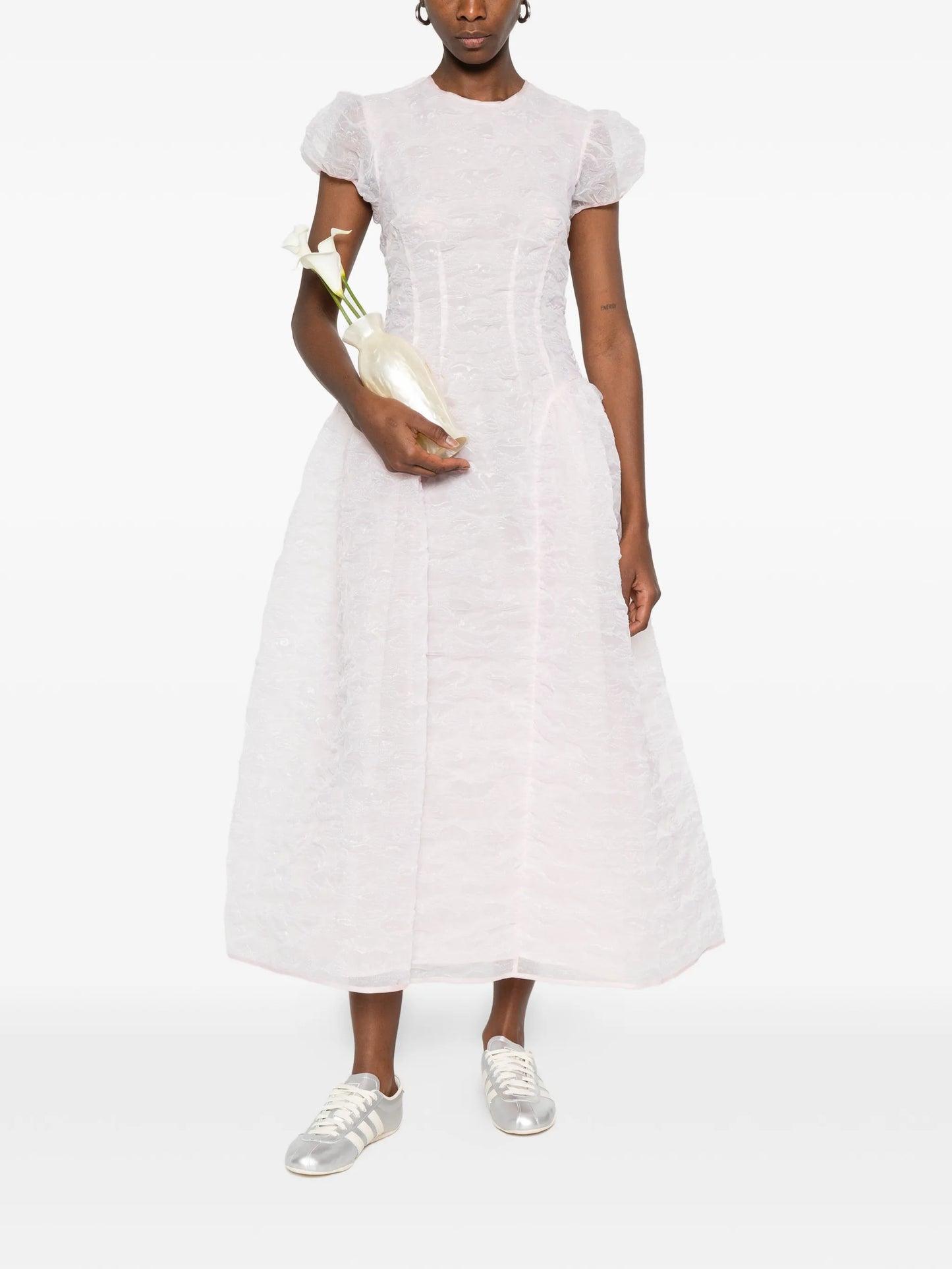 puff-sleeve seam-detail midi  dress