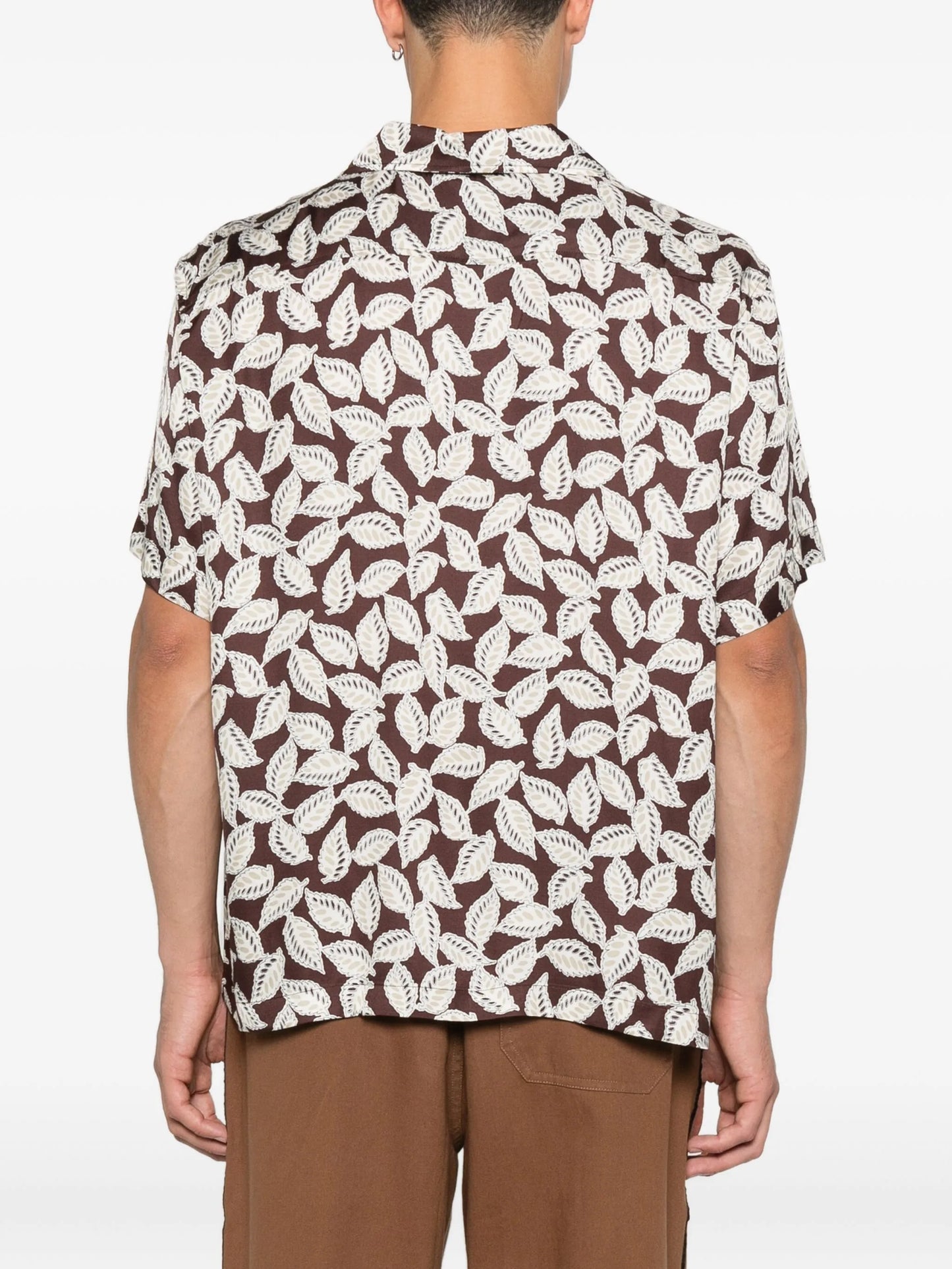 leaf-print shirt