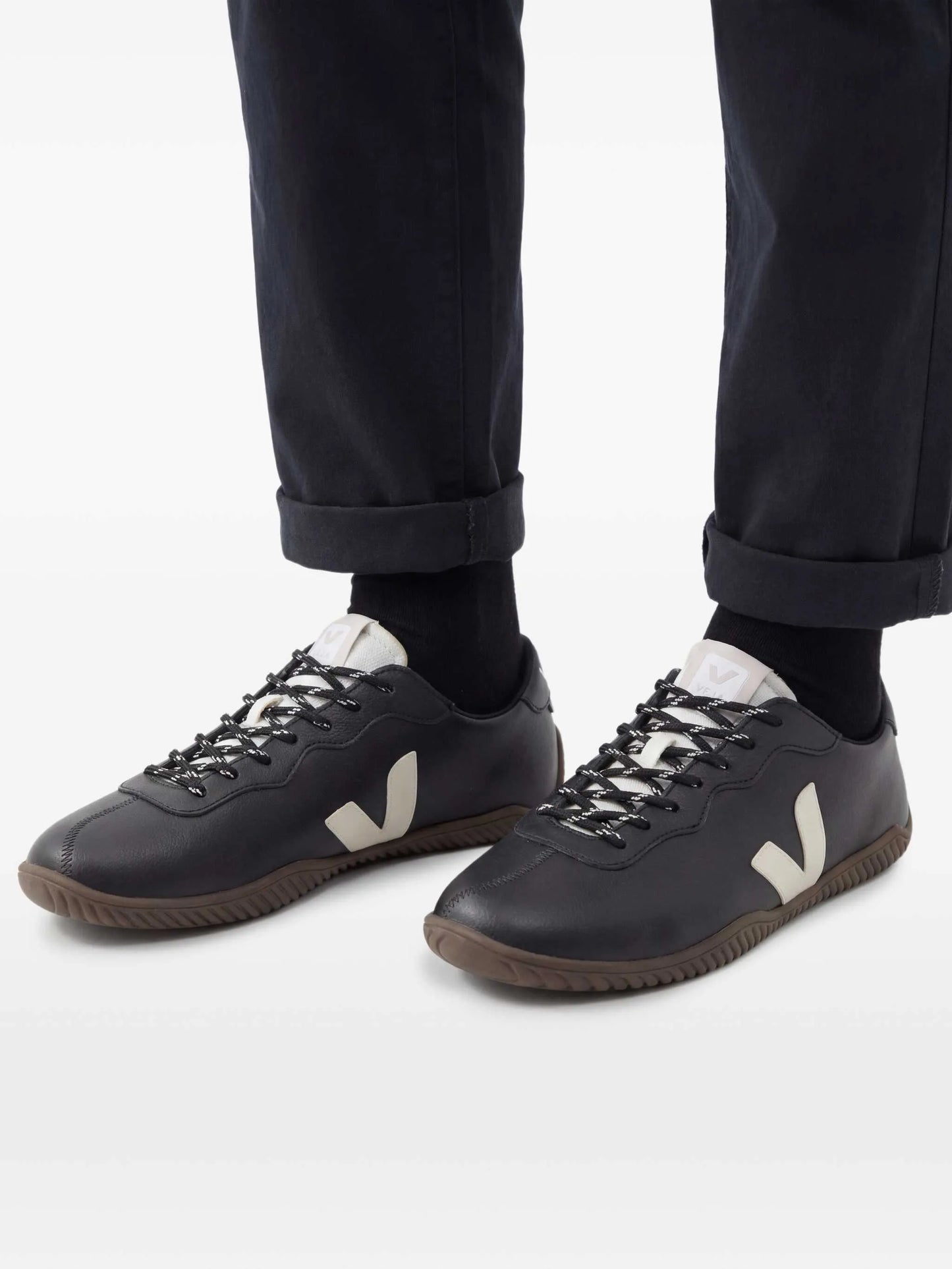 Jitsu logo-patch sneakers
