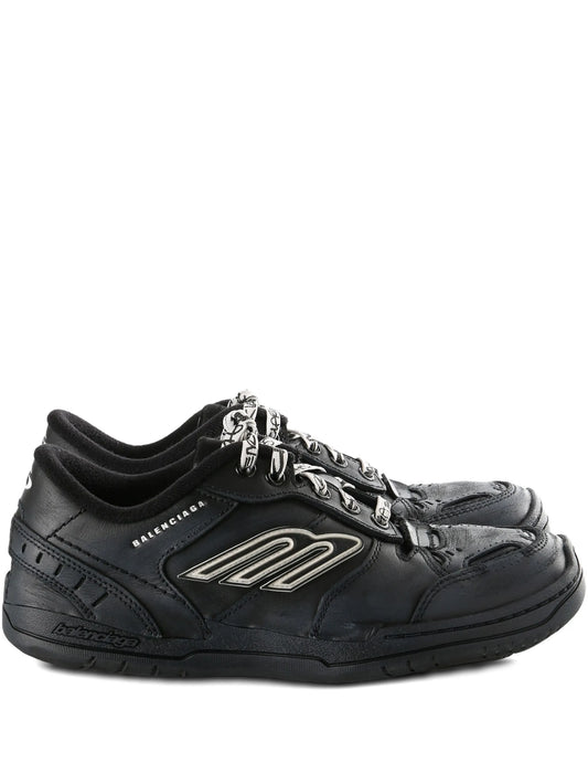 logo trainers