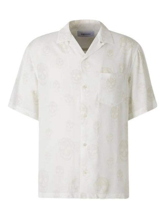 skull-print shirt