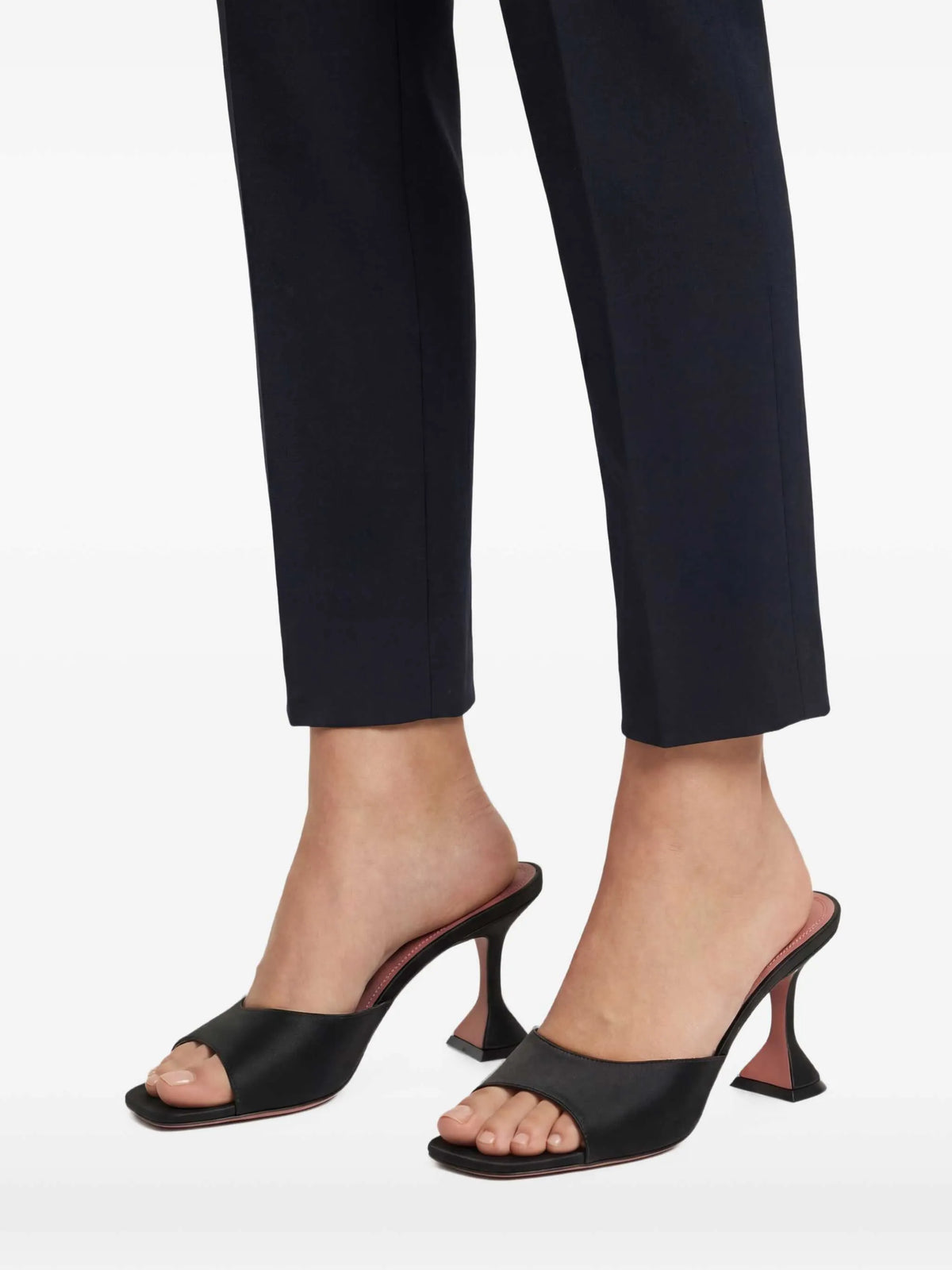 Lupita satin mules