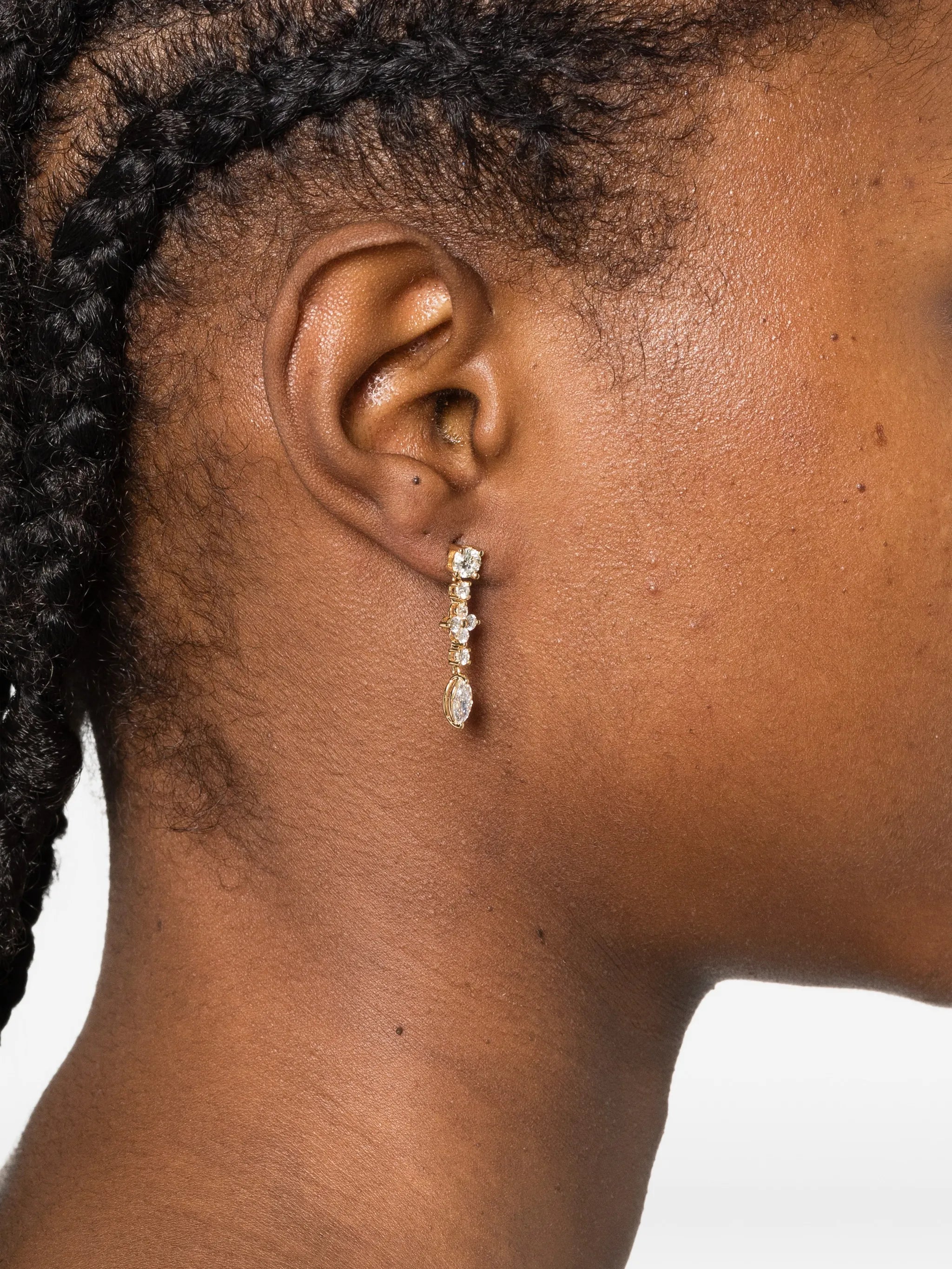 18K yellow gold Vivi diamond drop earring