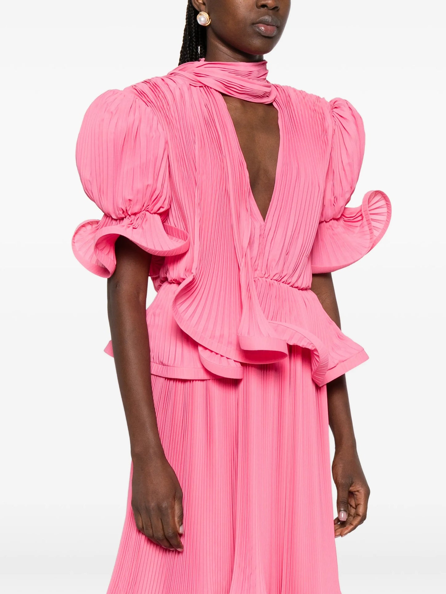 pleated puffy blouse