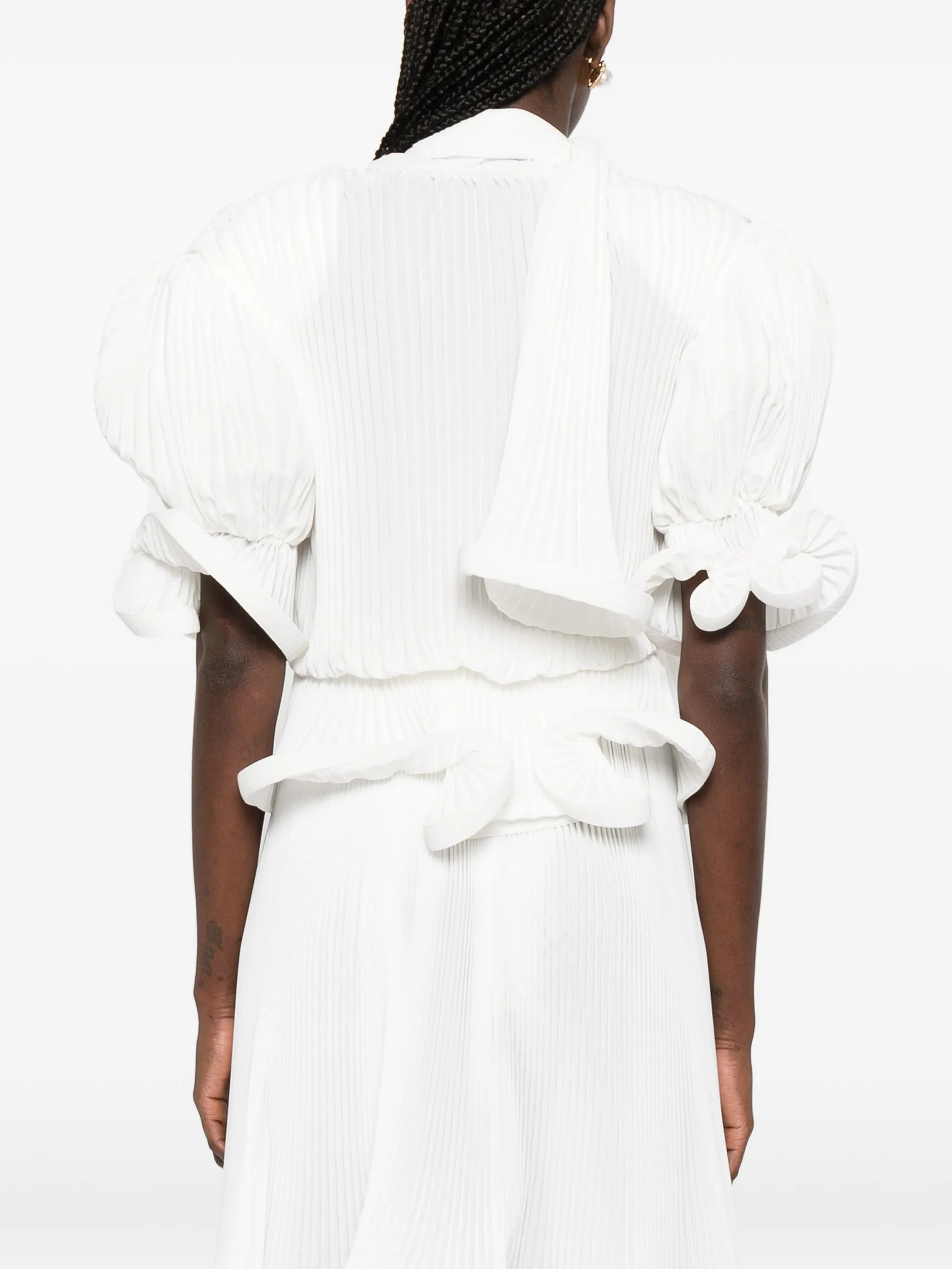 puffy-sleeve blouse
