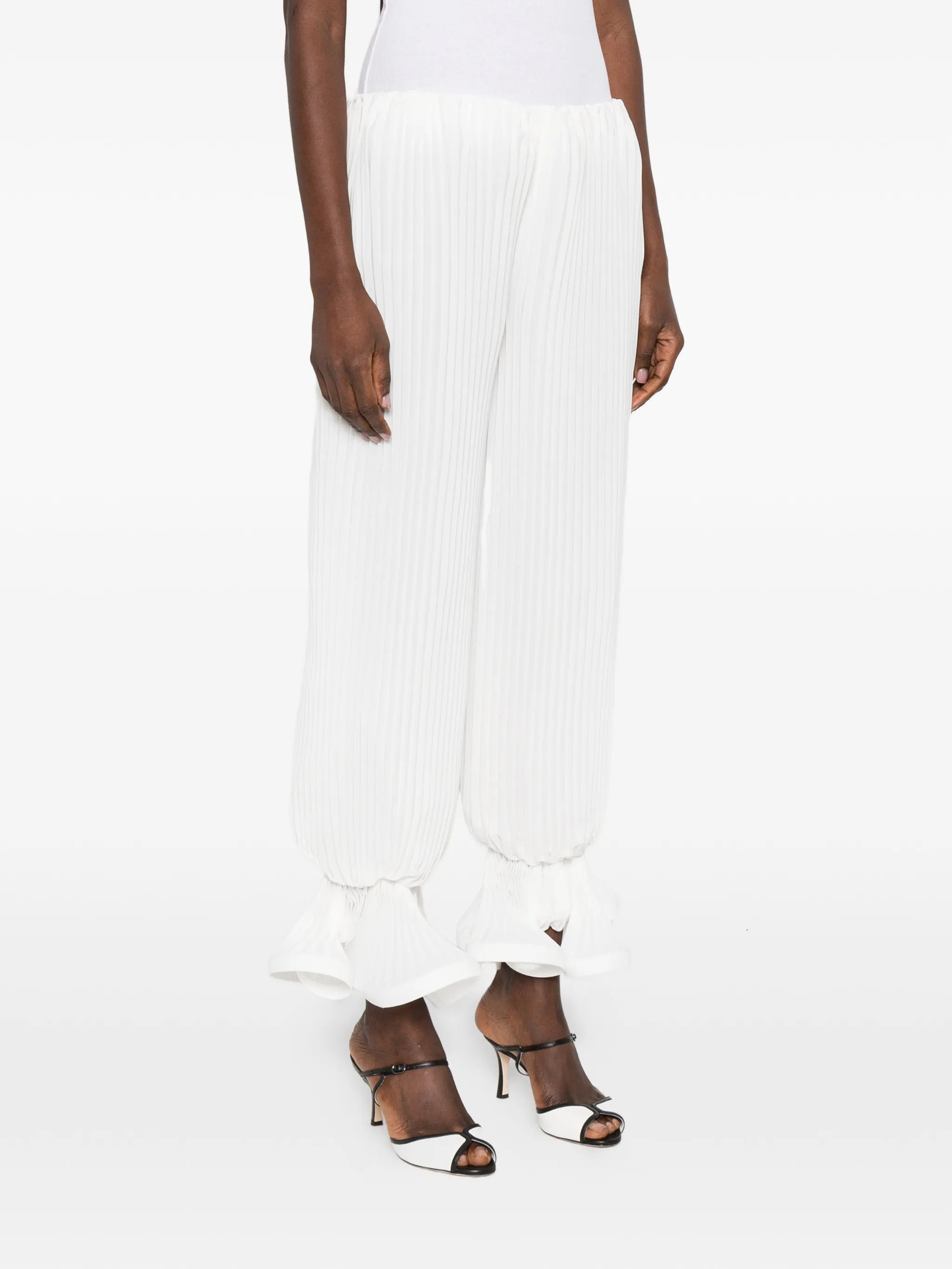 pleated balloon pants