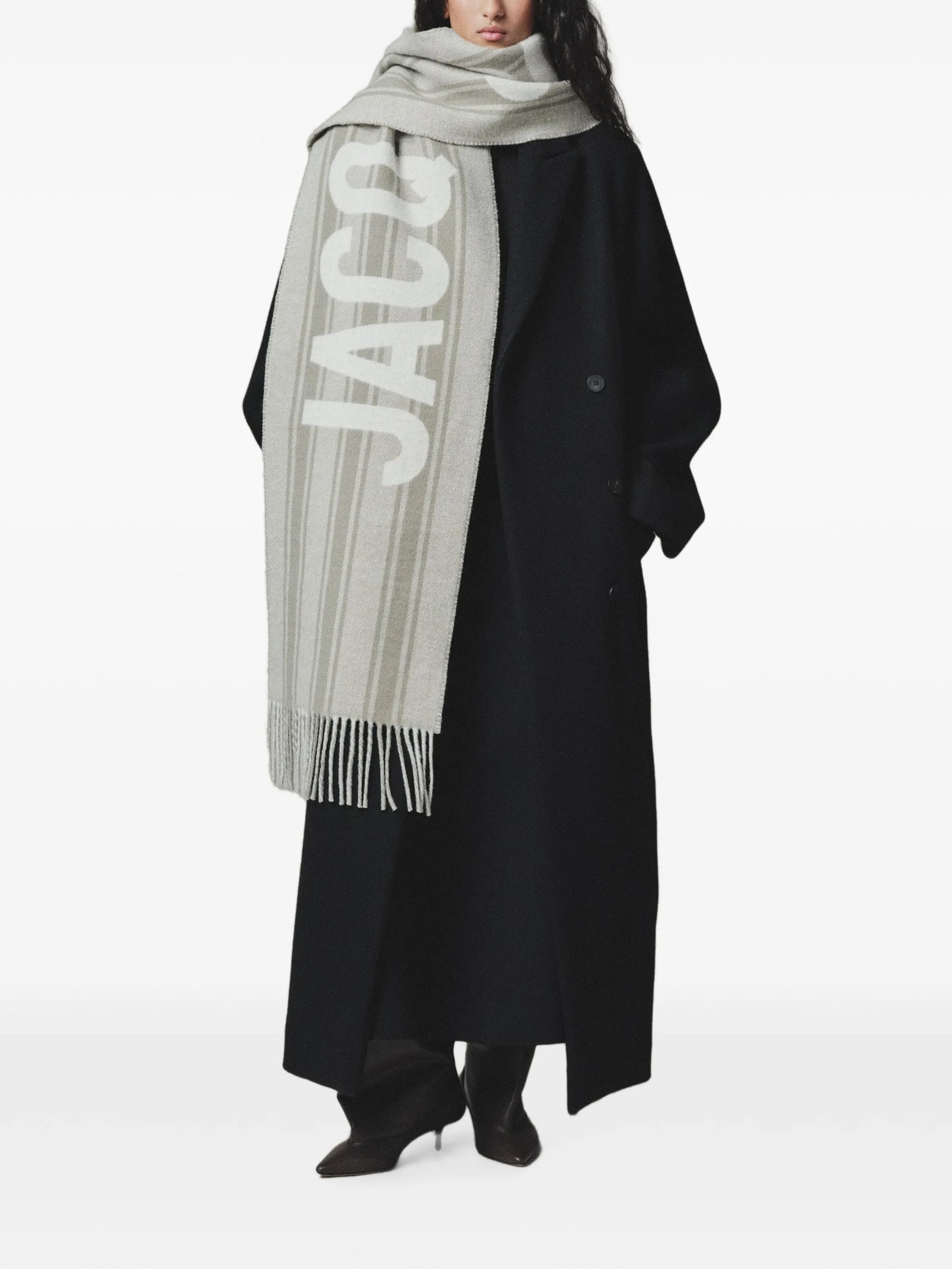 The Jacquemus scarf