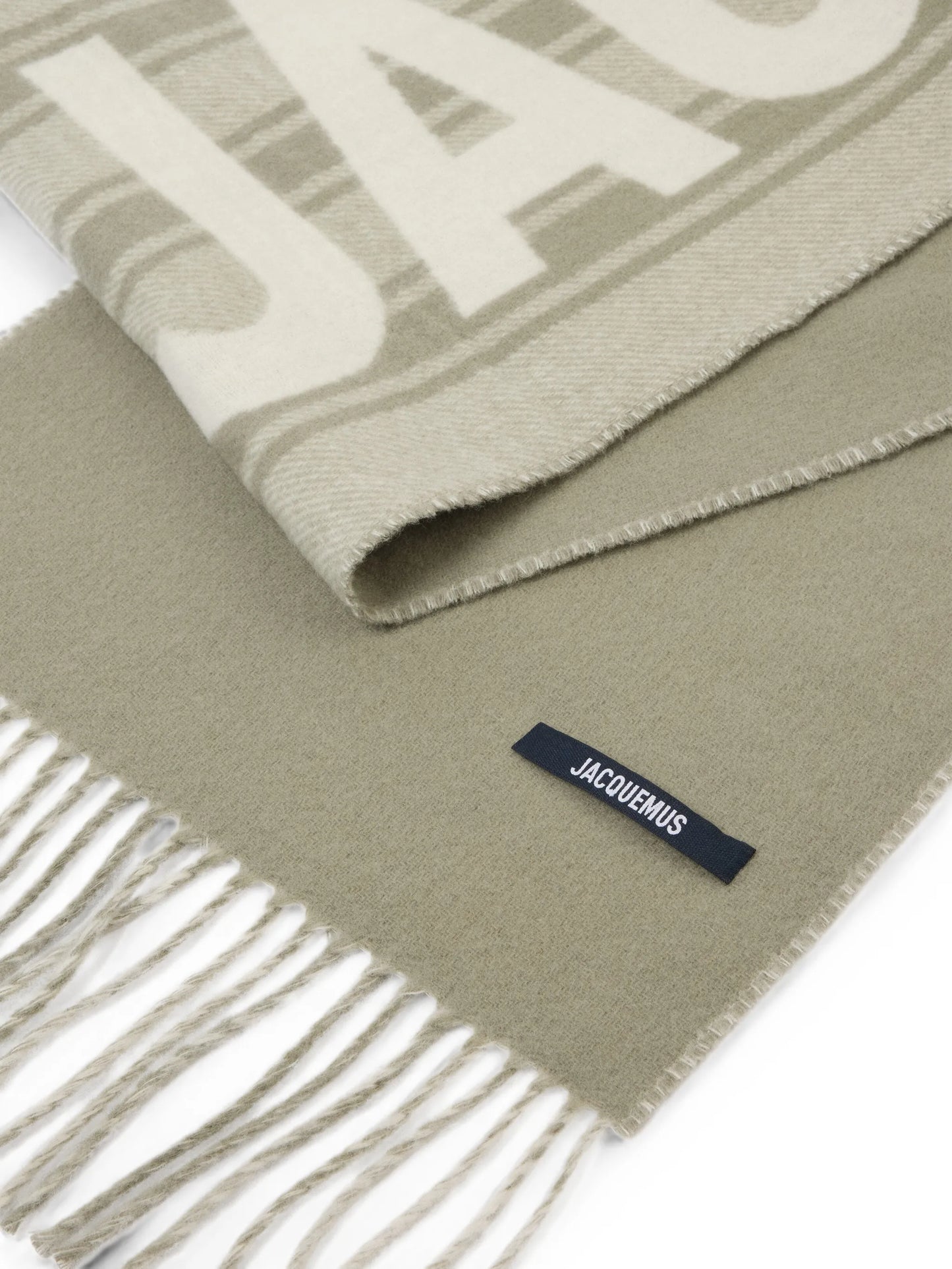 The Jacquemus scarf