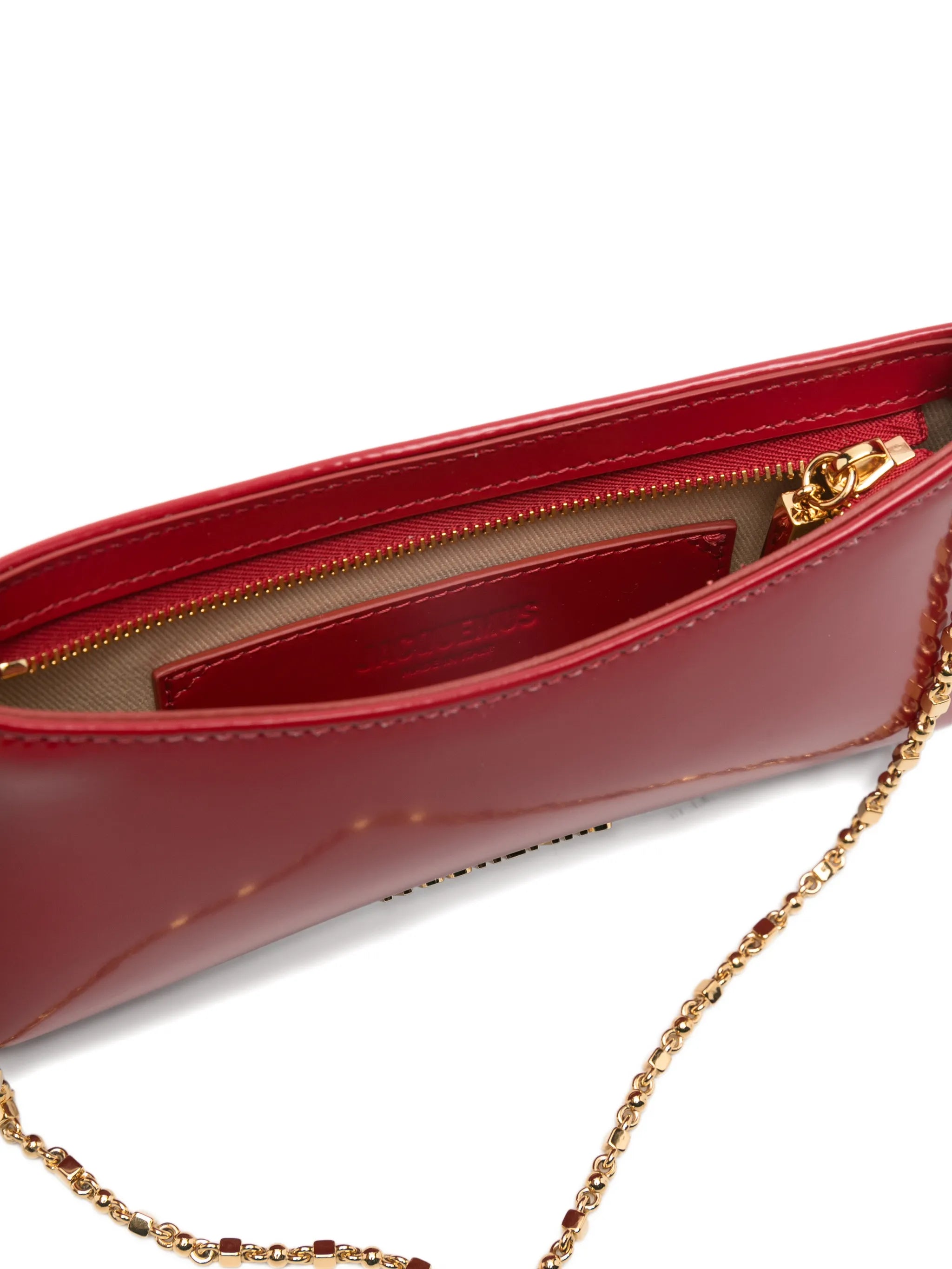 chain-strap glossy shoulder bag