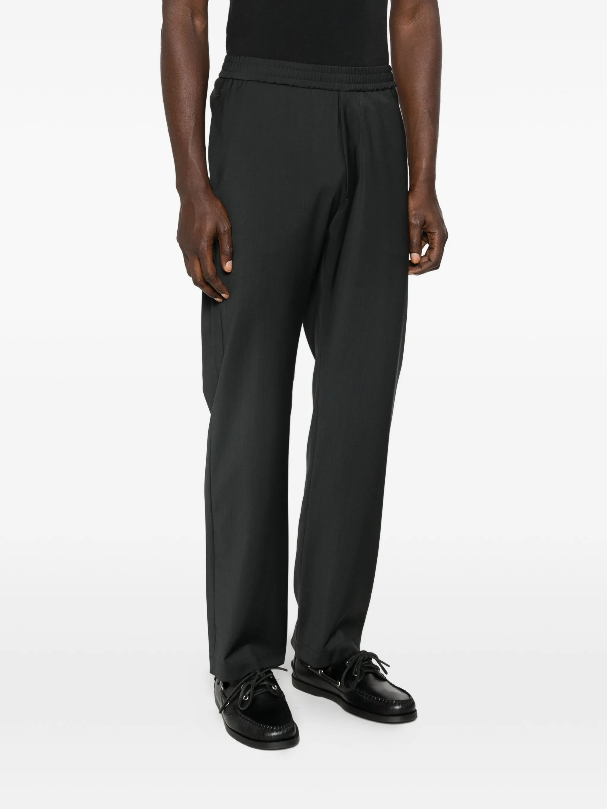 elasticated-waistband trousers