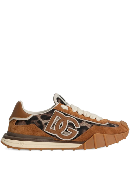 logo-detail sneakers