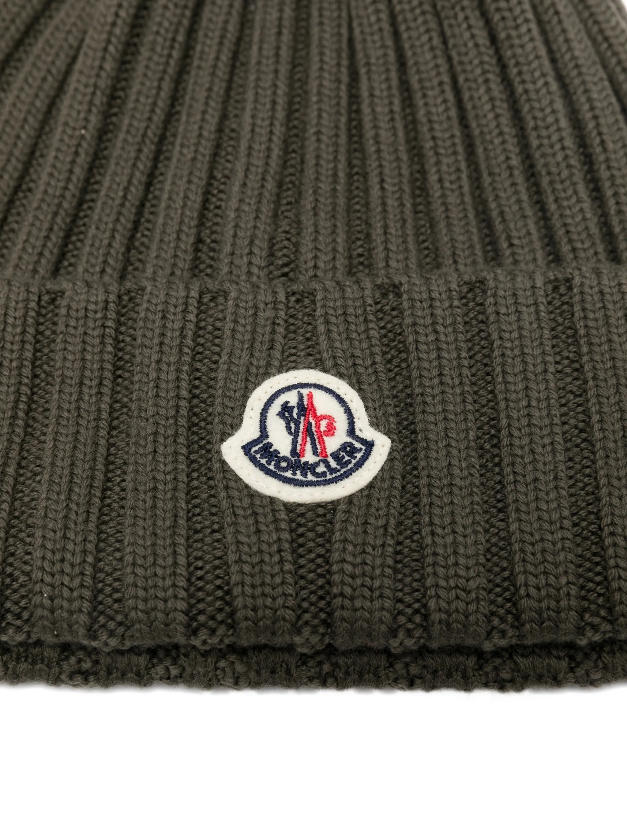 logo-patch beanie hat