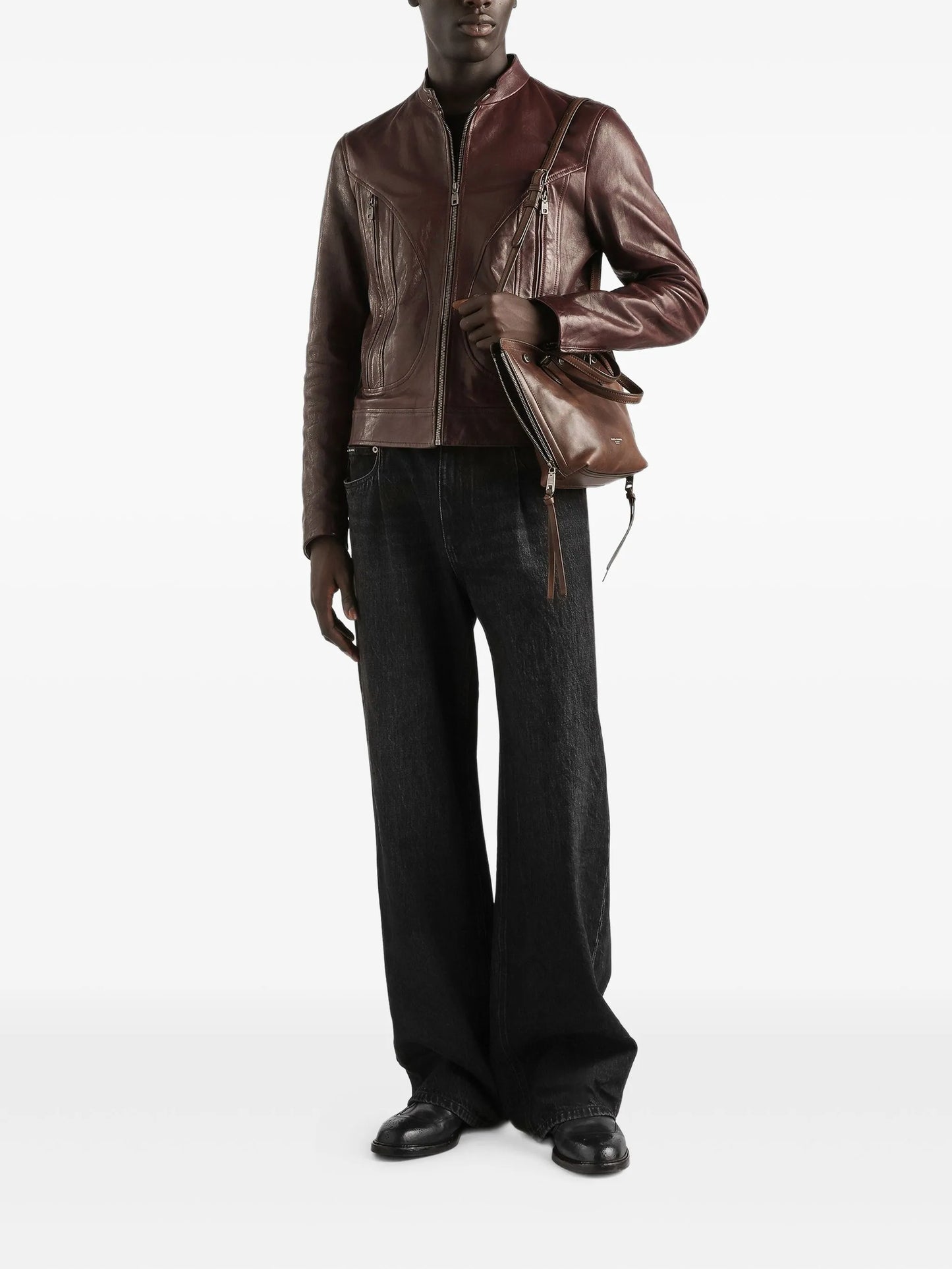 crest-appliqué T-shirt