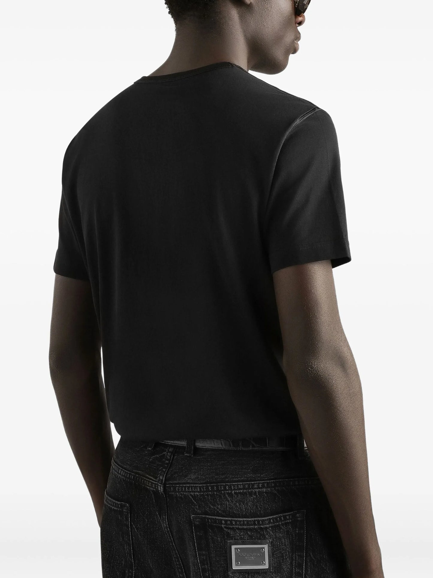 crest-appliqué T-shirt