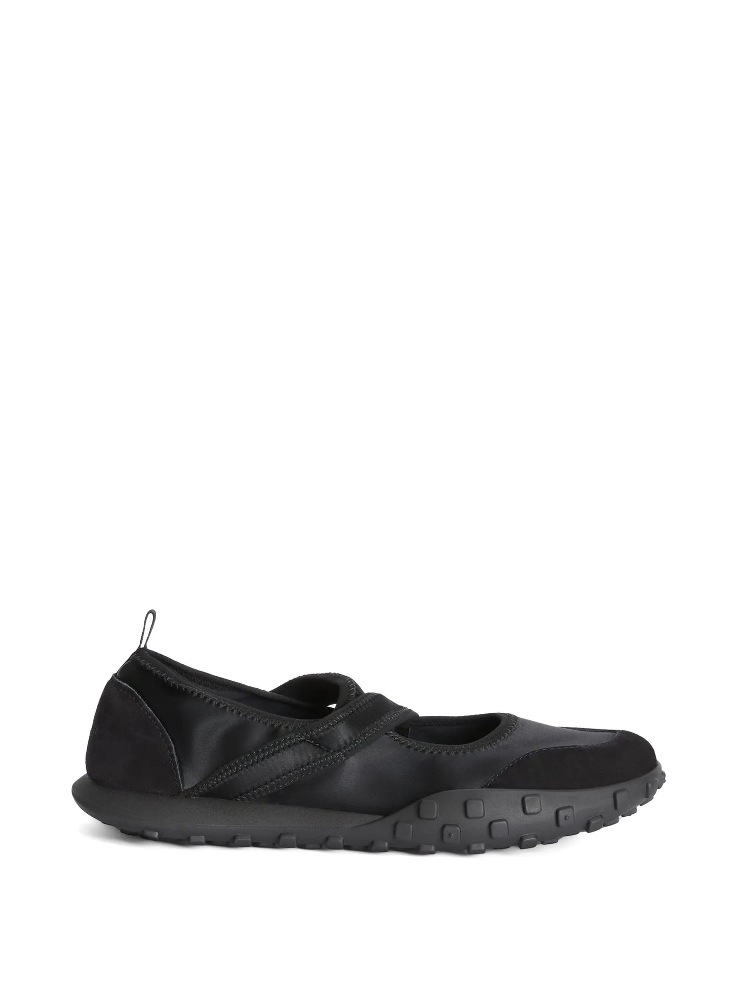 Moon cross-over sneakerinas