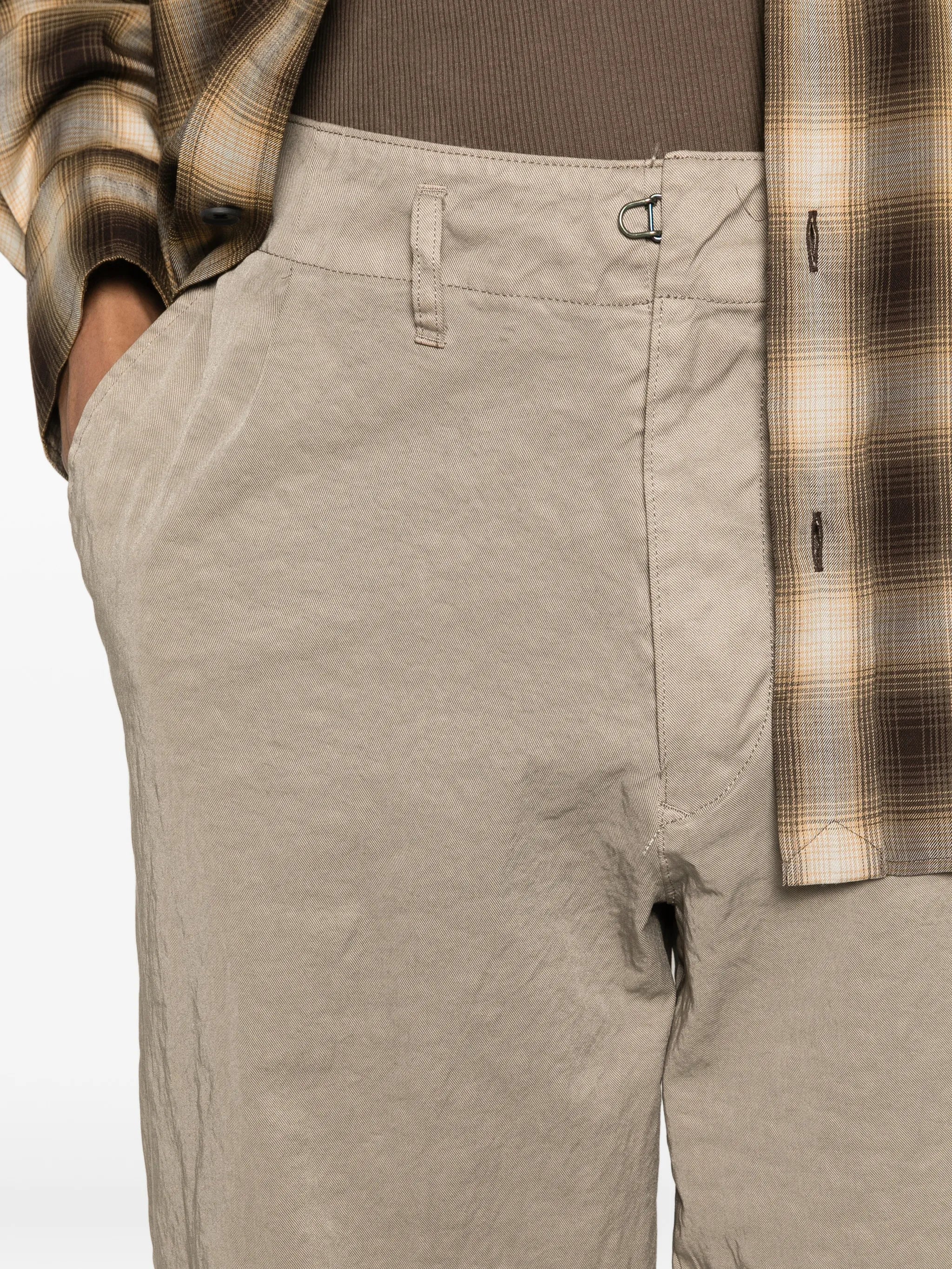 straight-leg trousers