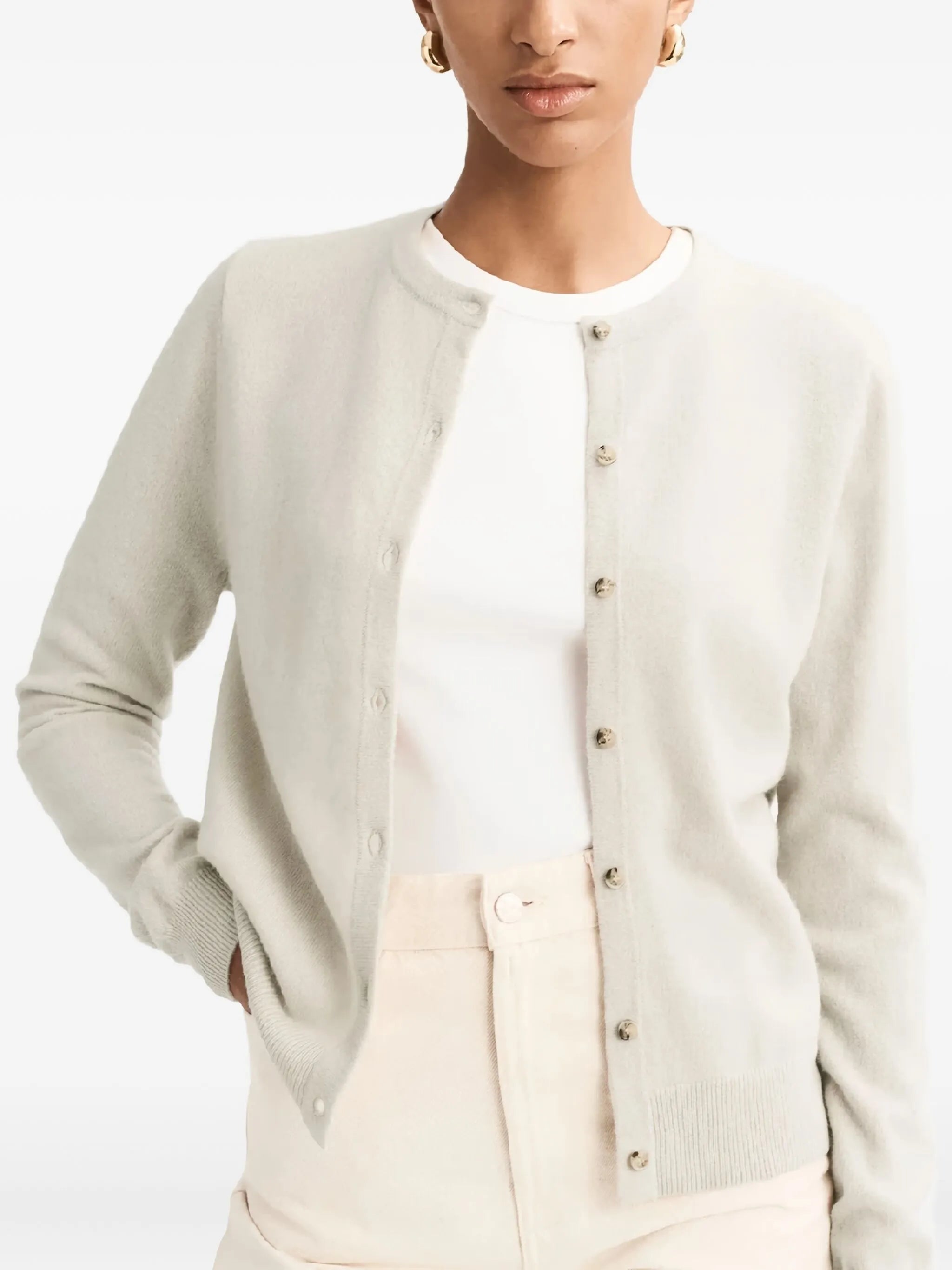 buttoned round-neck cardigan