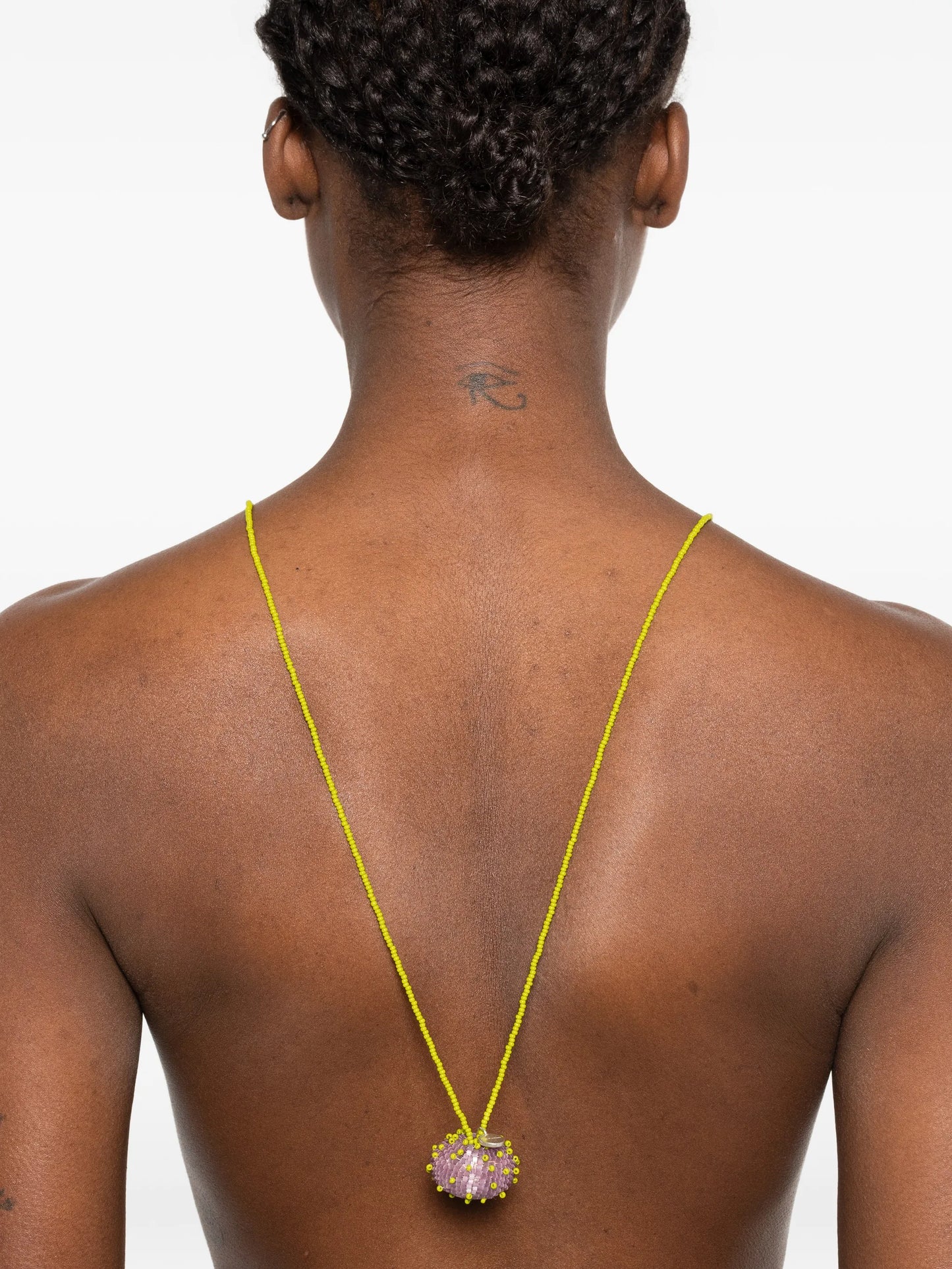 beaded pendant necklace