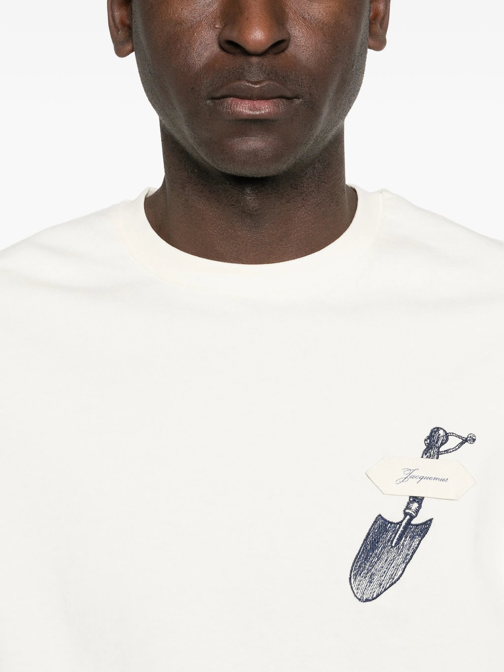 The Pelle embroidery graphic T-shirt