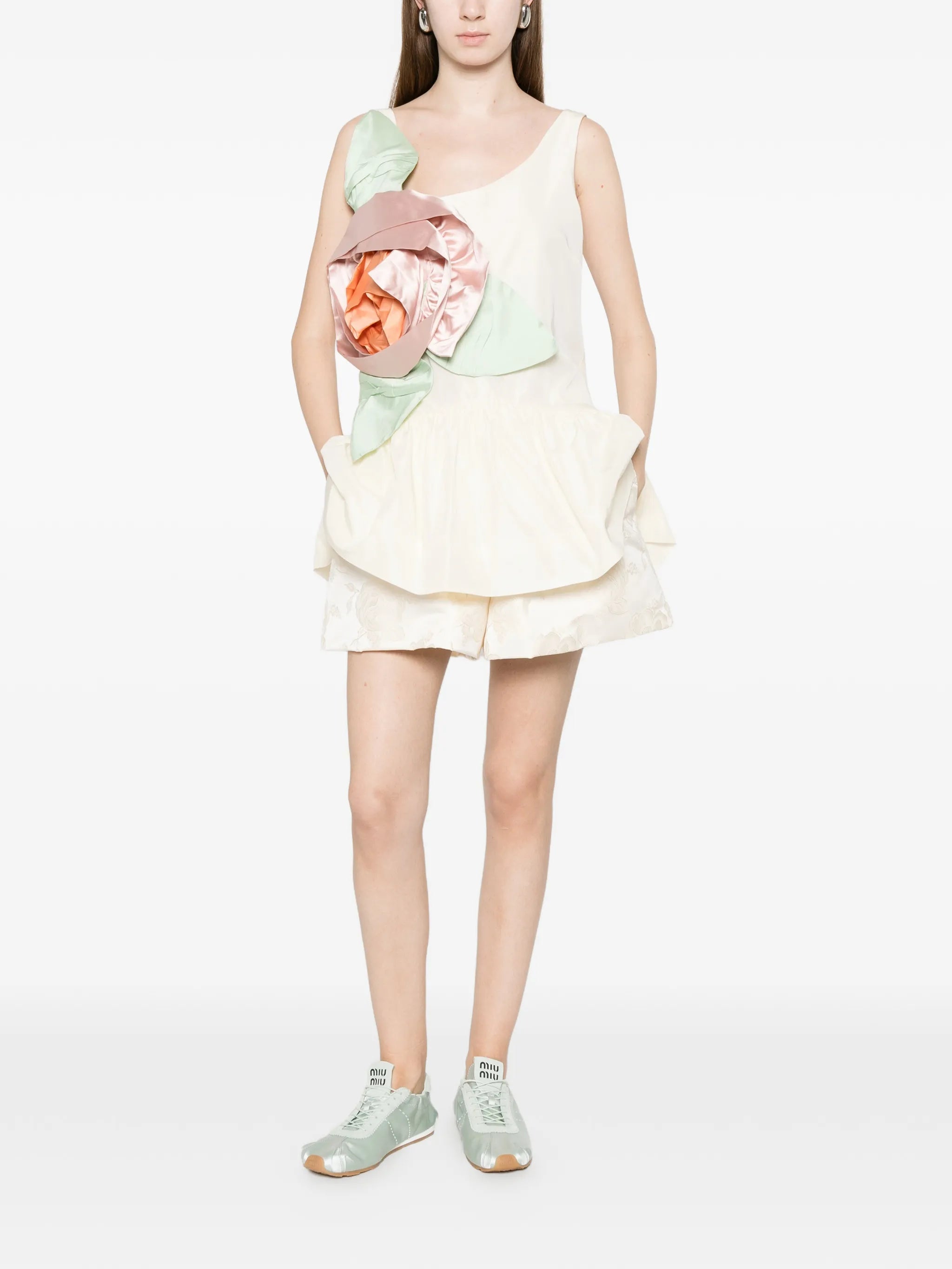 elasticated rose shorts