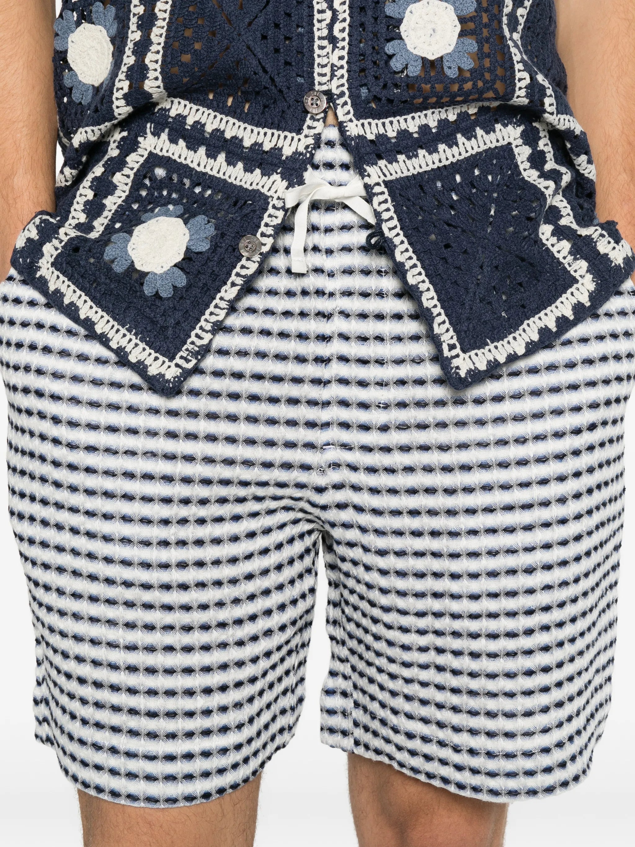 Riita horizontal-stripe shorts