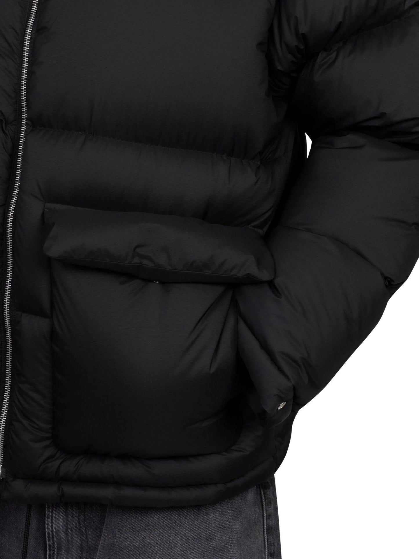 zip-fastening padded jacket