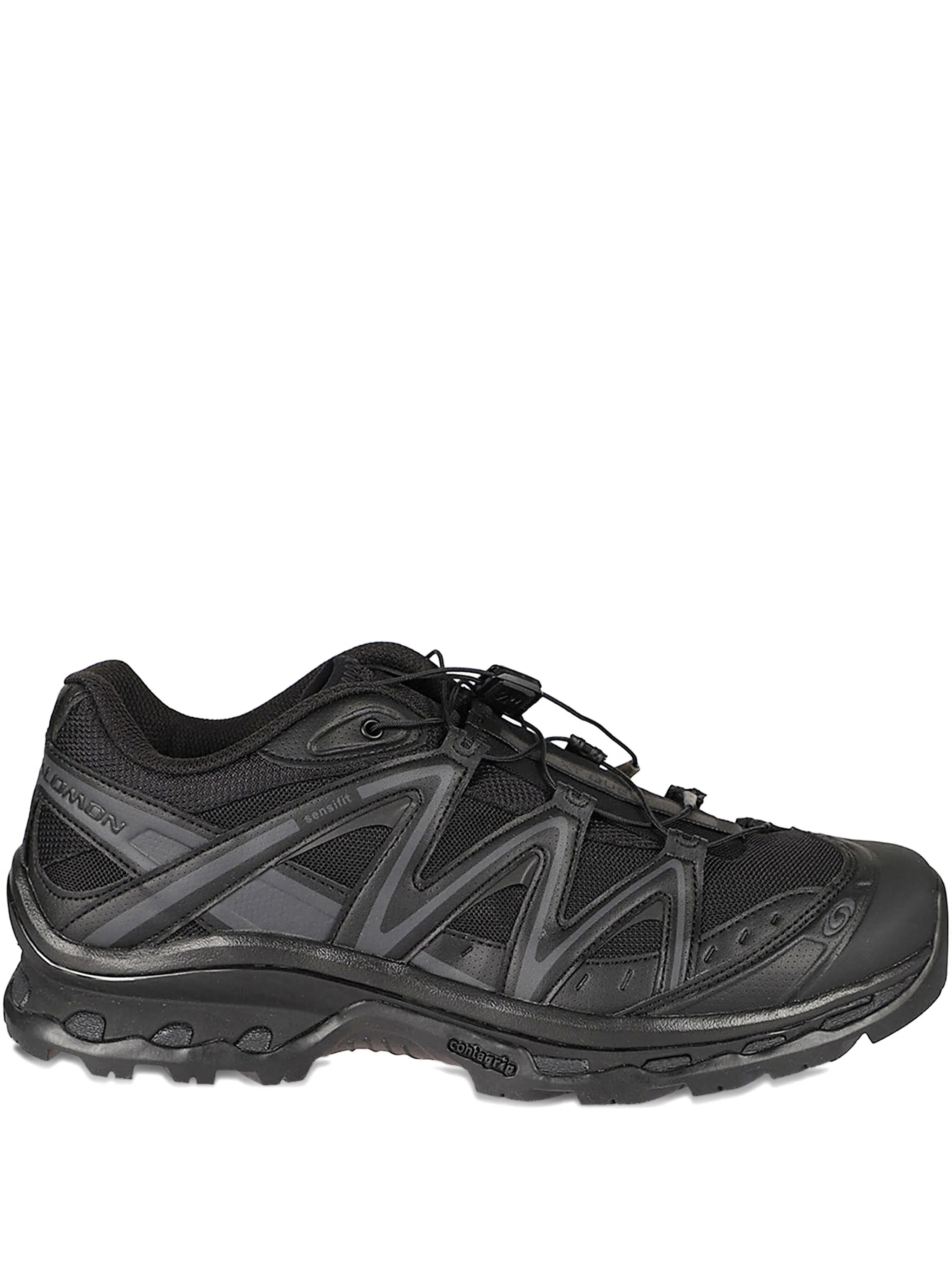XT Quest logo-print sneakers