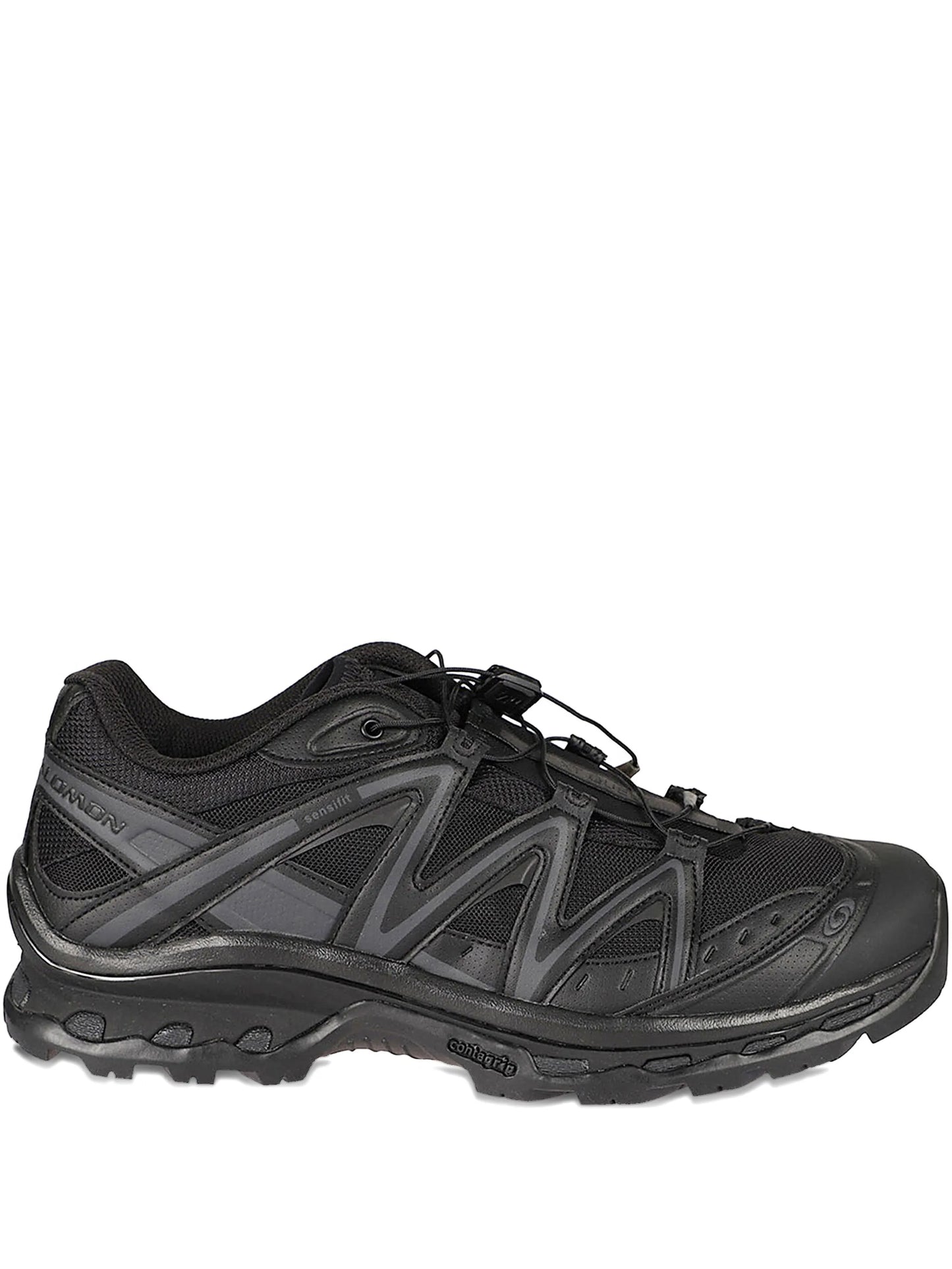 XT Quest logo-print sneakers