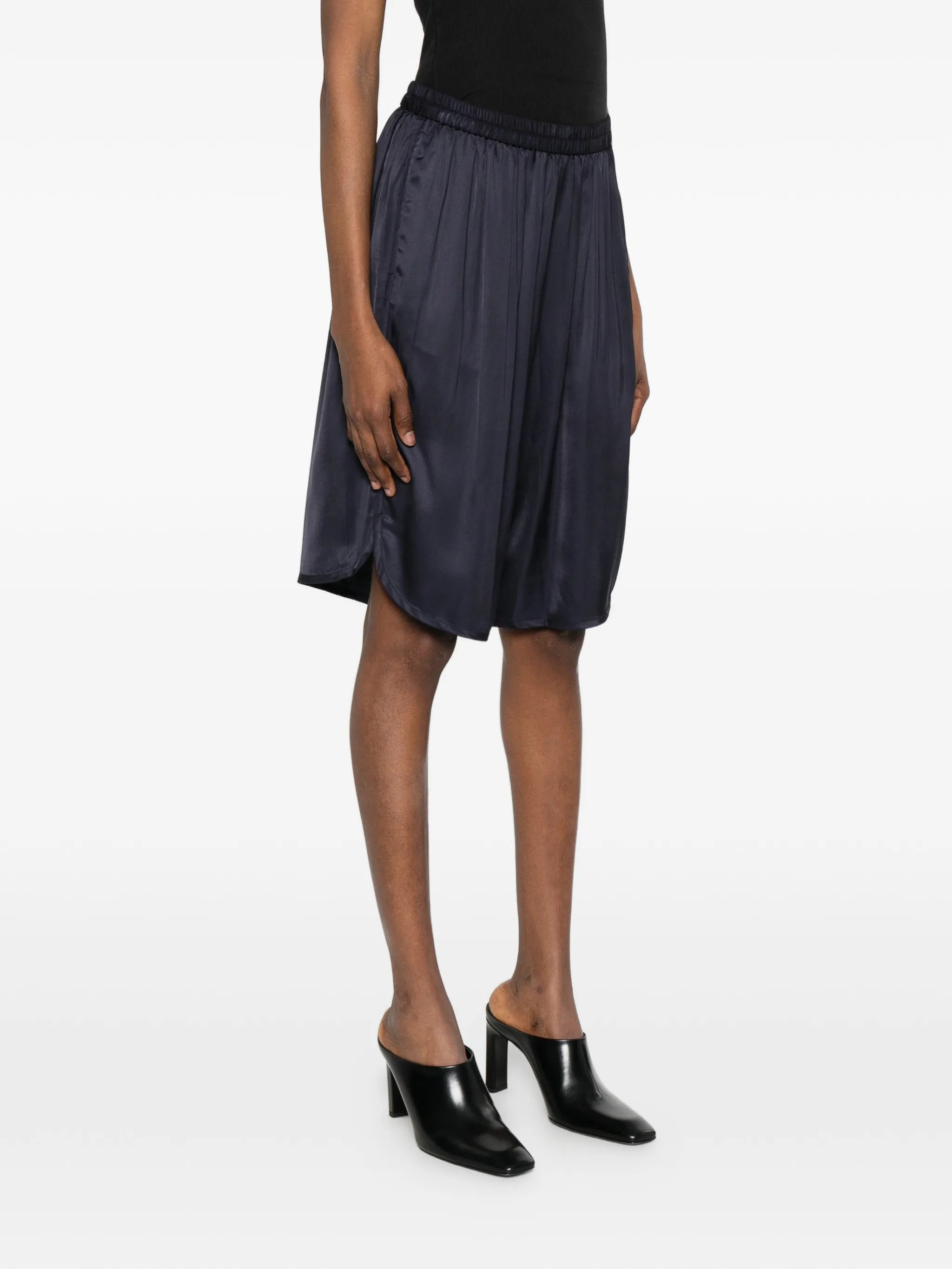 Nelis elasticated bermuda shorts