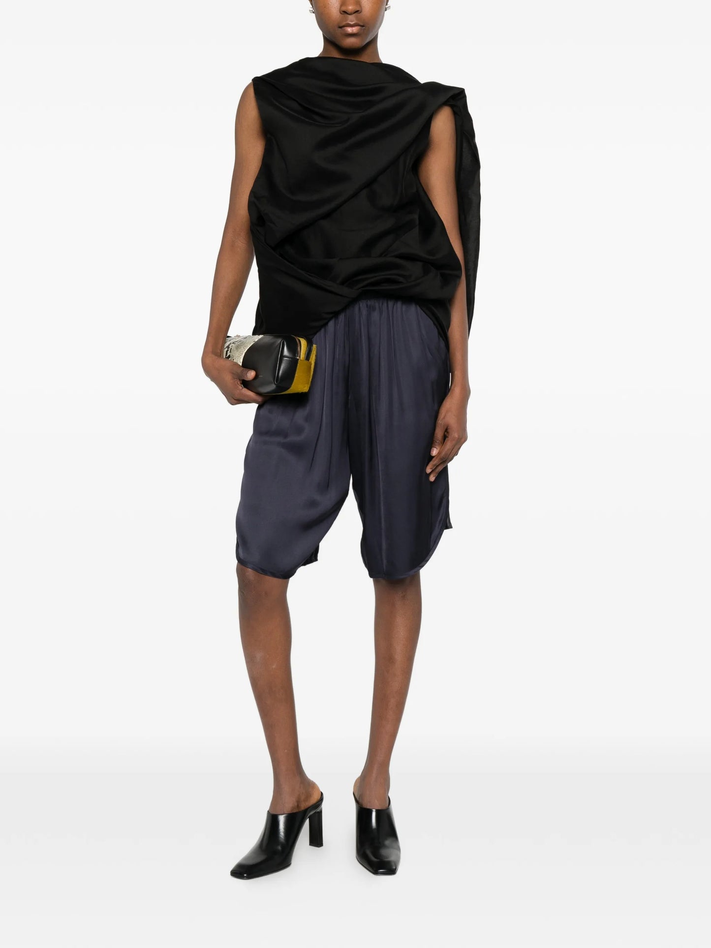 Nelis elasticated bermuda shorts