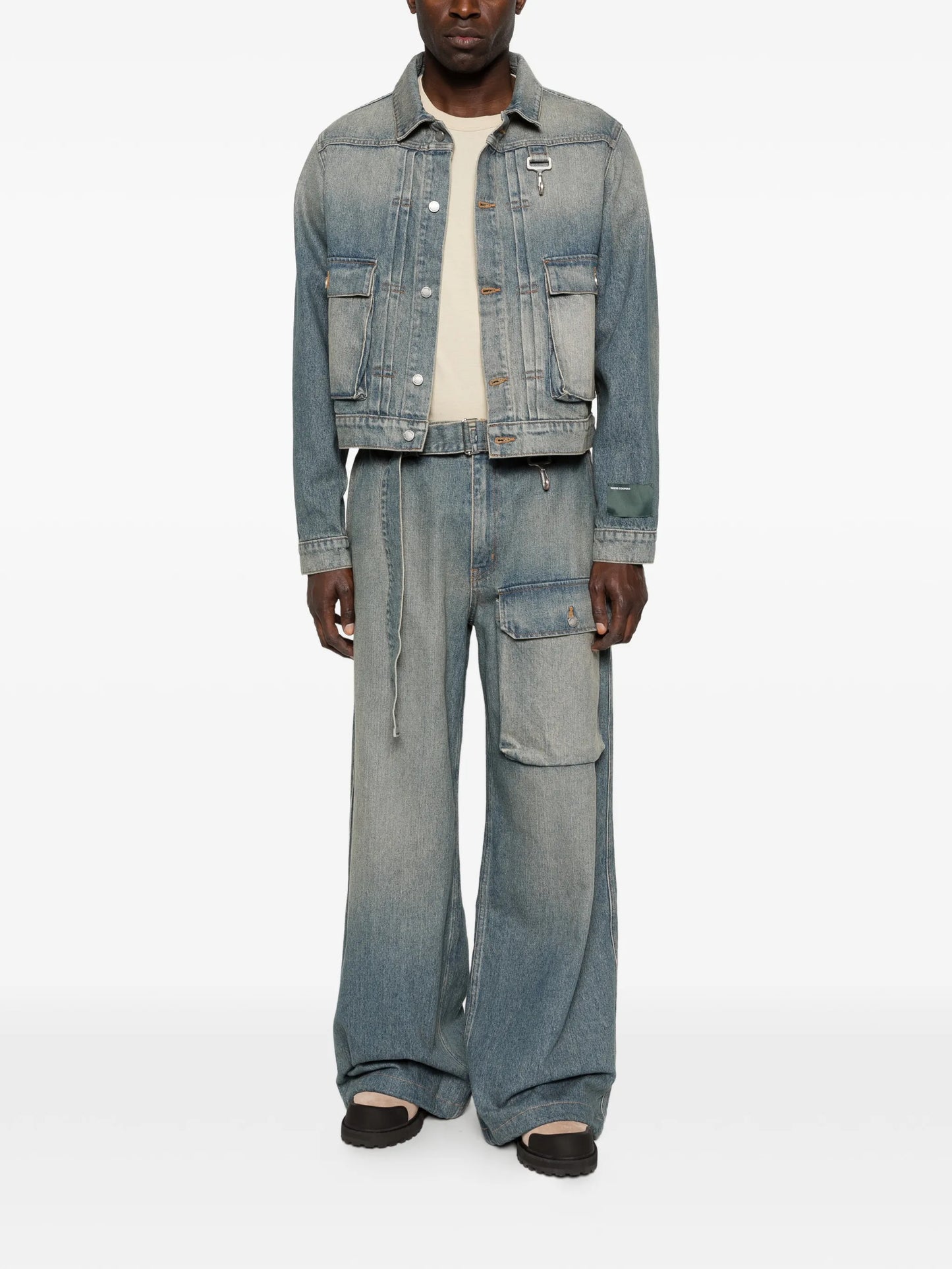 patch-pocket belted trousers