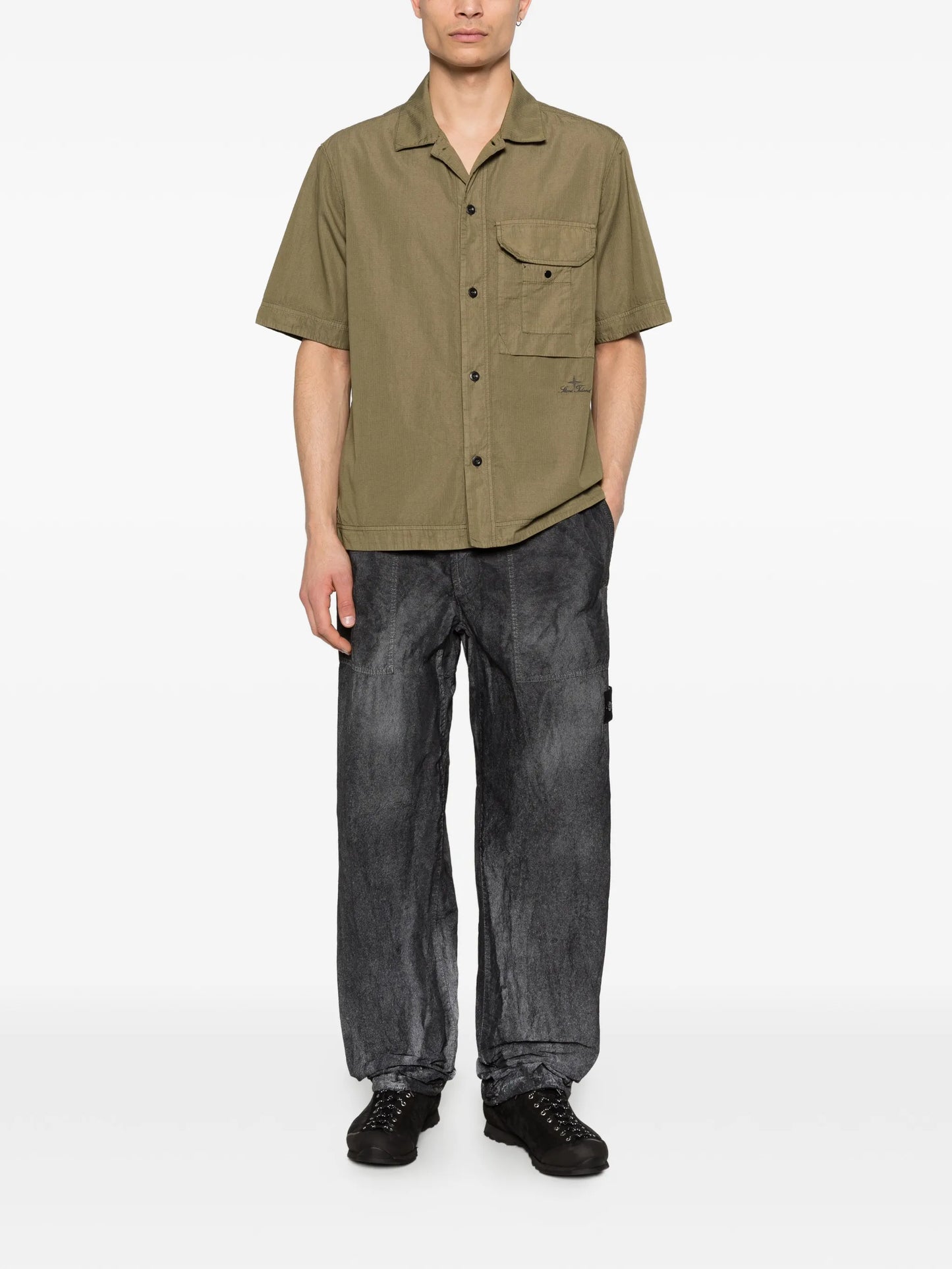 patch-pocket short-sleeve shirt