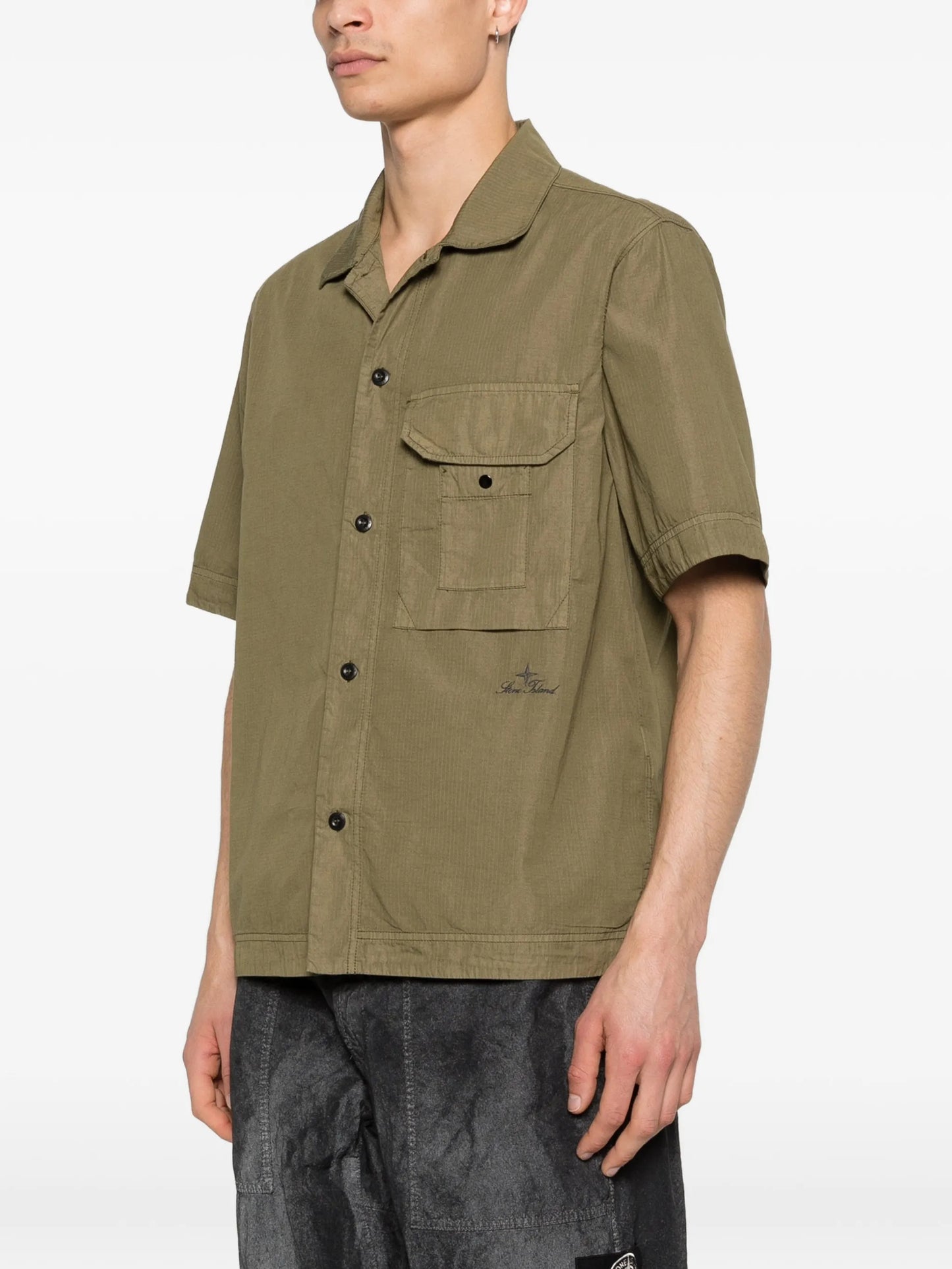 patch-pocket short-sleeve shirt