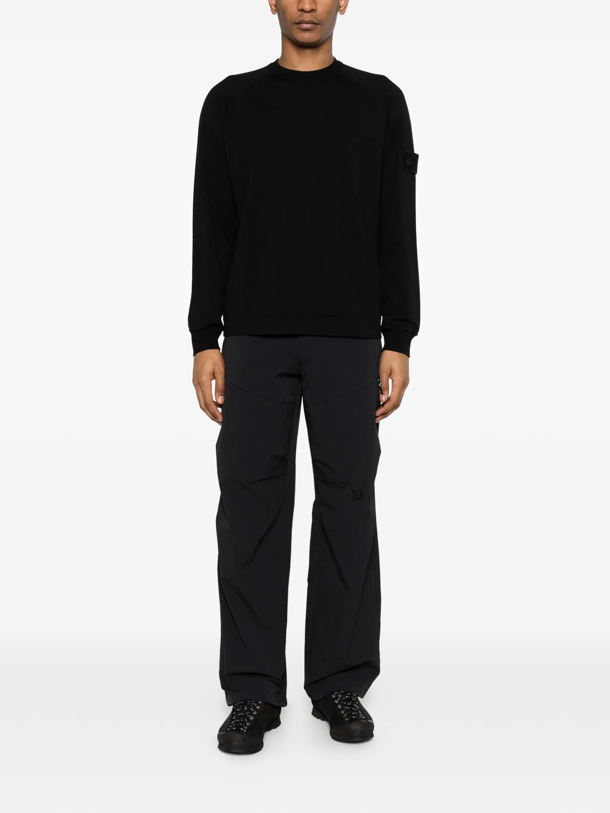 long-sleeved logo-patch sweatshirt
