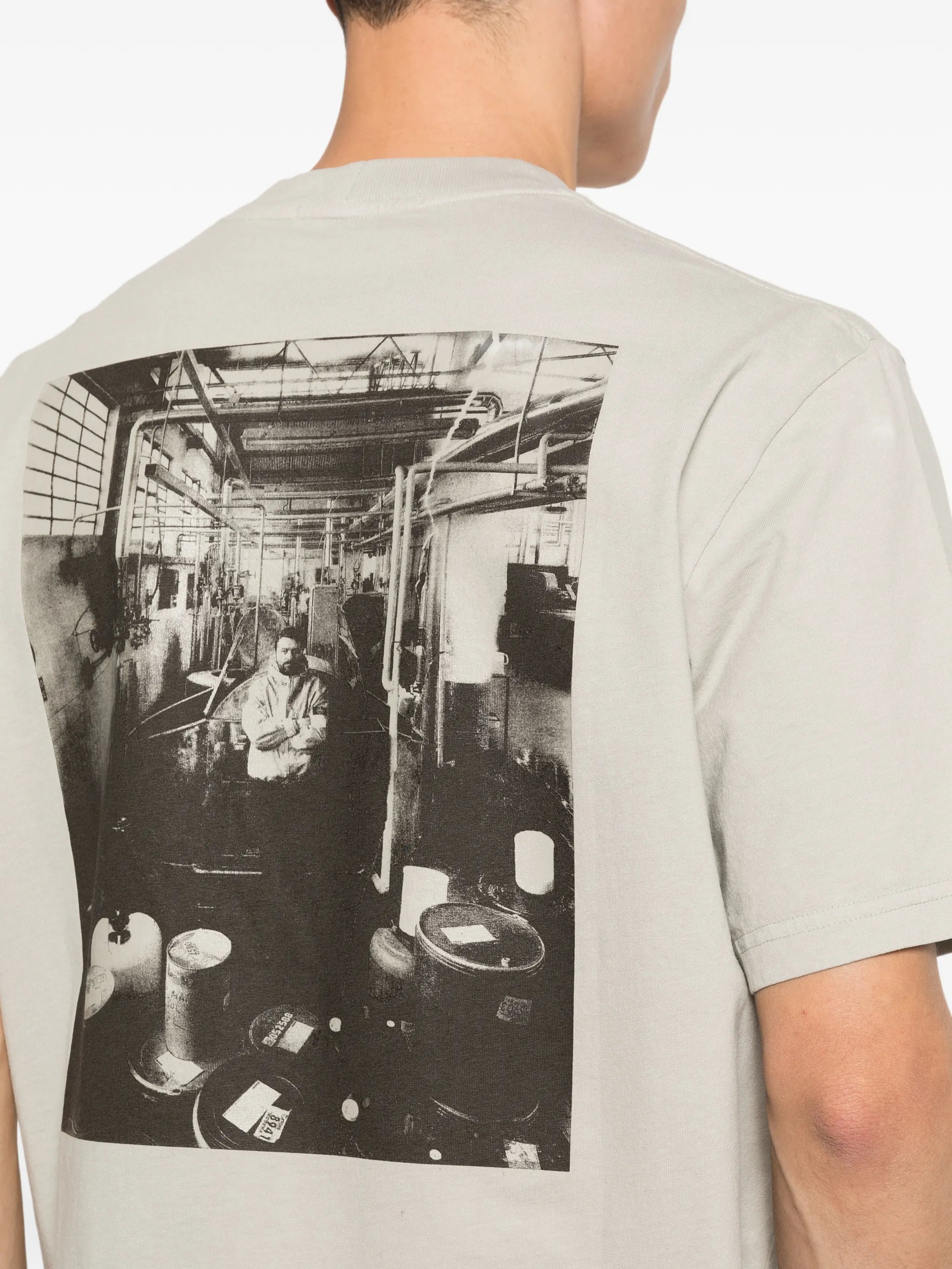 graphic-print T-shirt