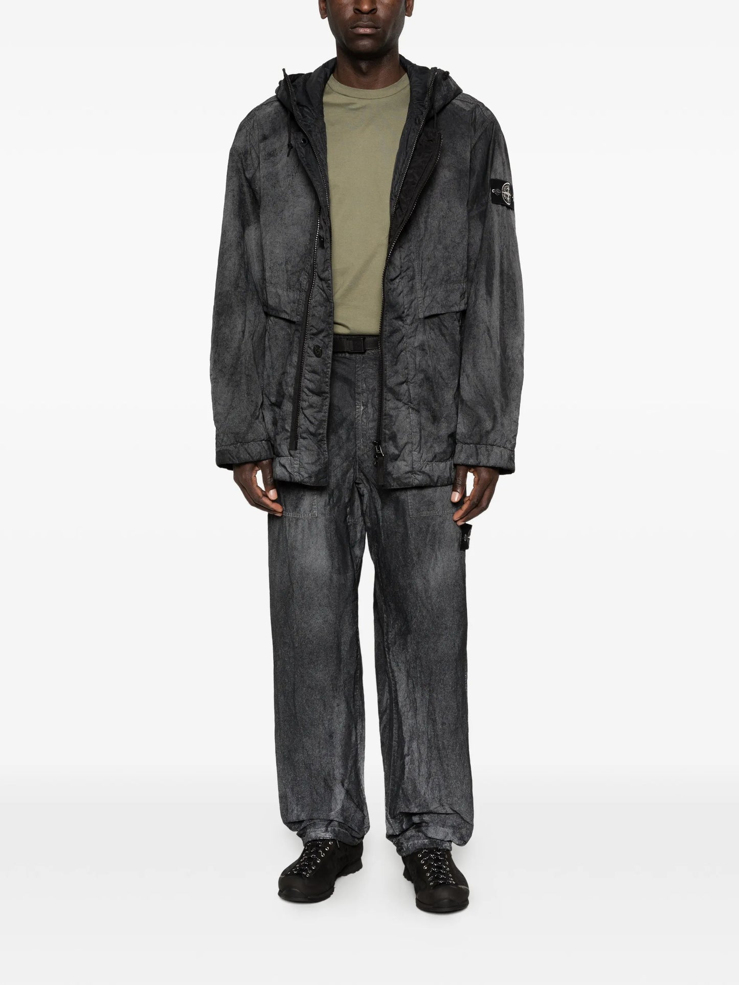 hand sprayed reflective trousers