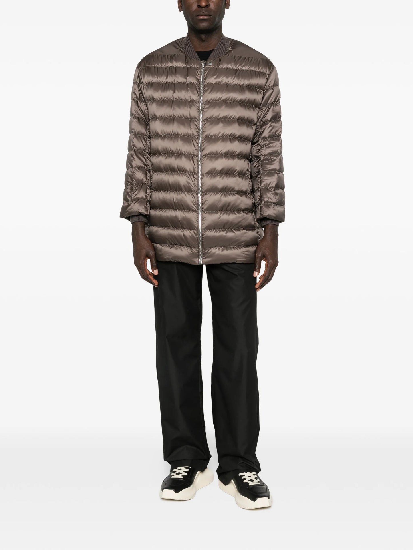 zip-fastening padded jacket
