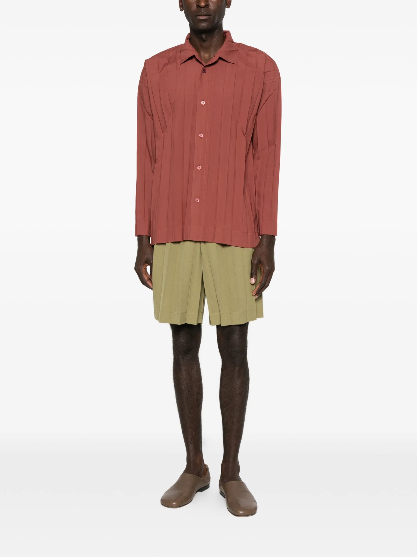 pleated shirt