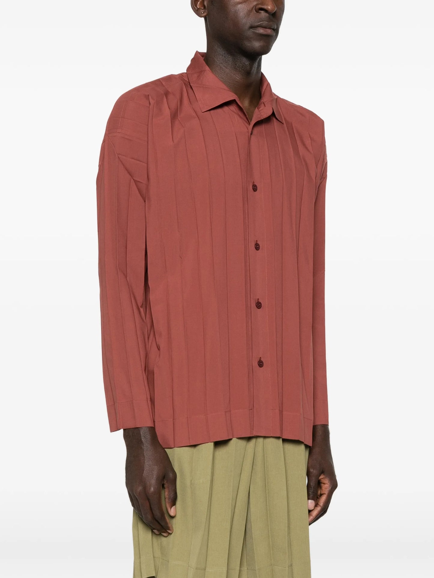 pleated shirt