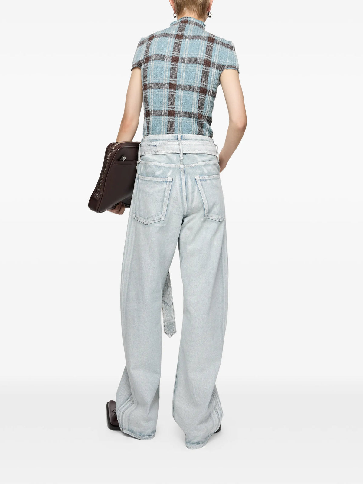 jeans with belt
