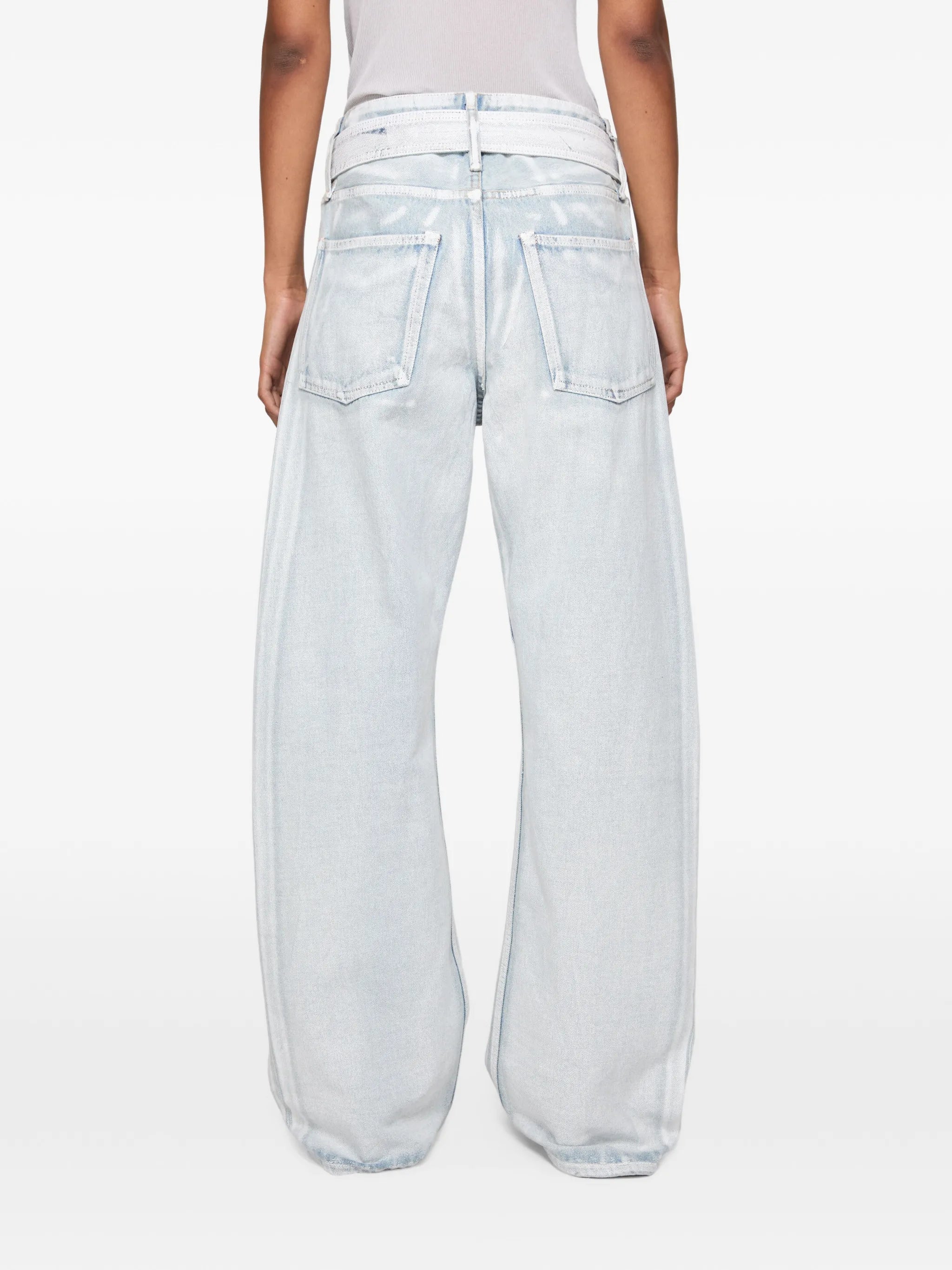 jeans with belt