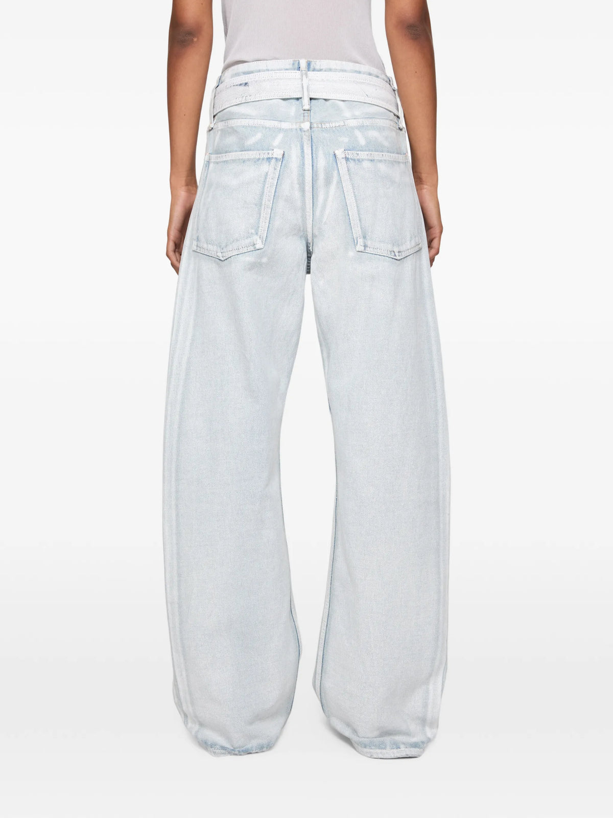 jeans with belt
