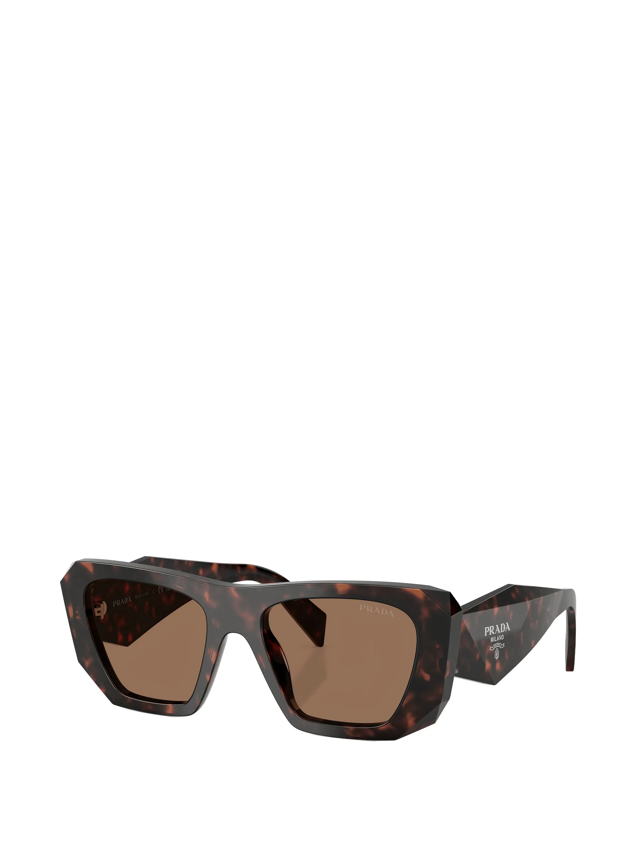oversized sunglasses