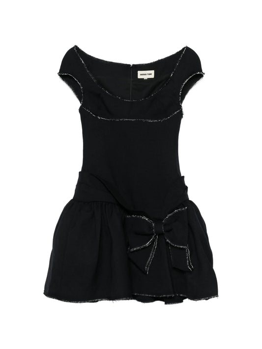 deep u-neckline bow dress