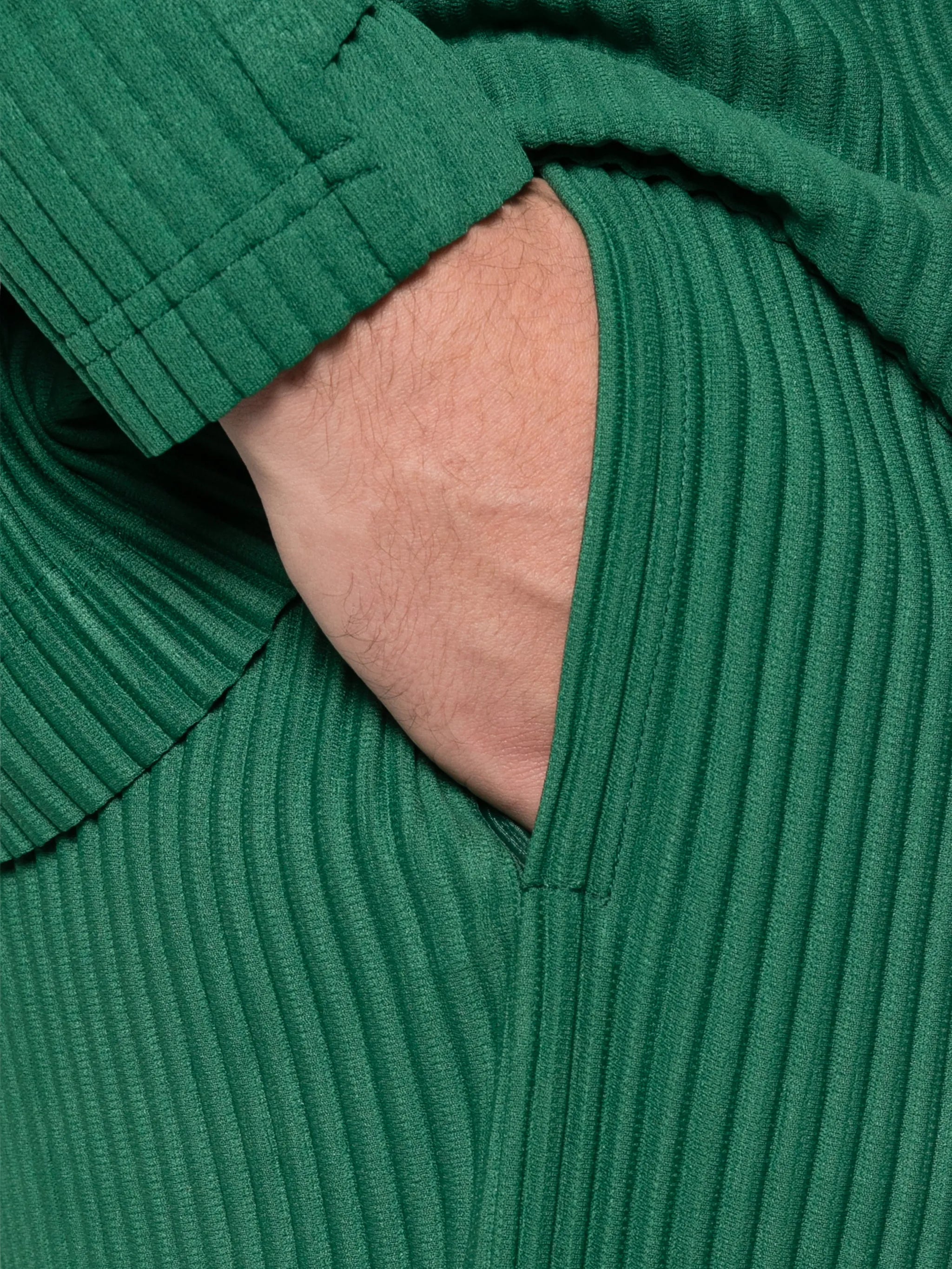 pleated straight-leg trousers