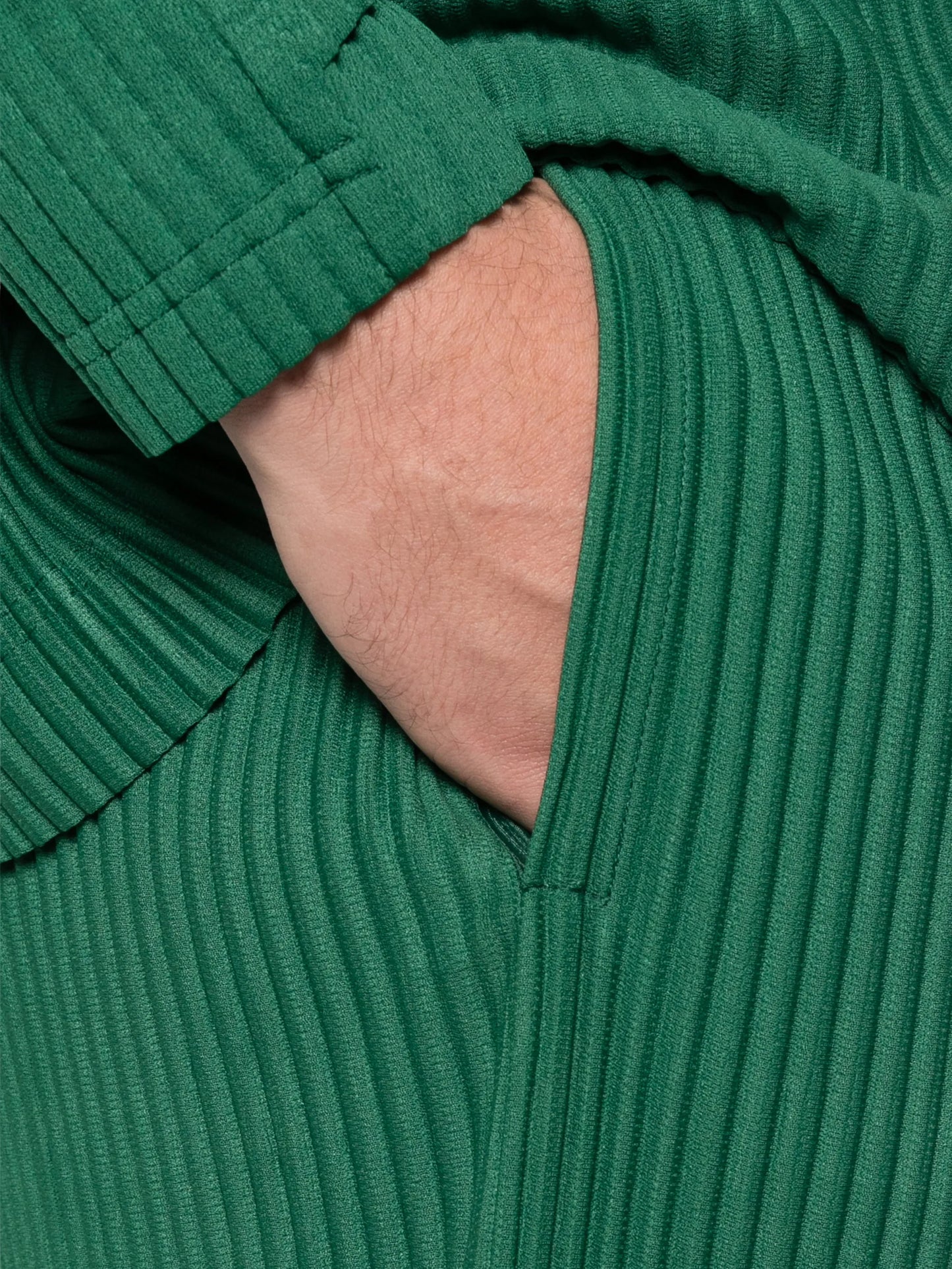 pleated straight-leg trousers