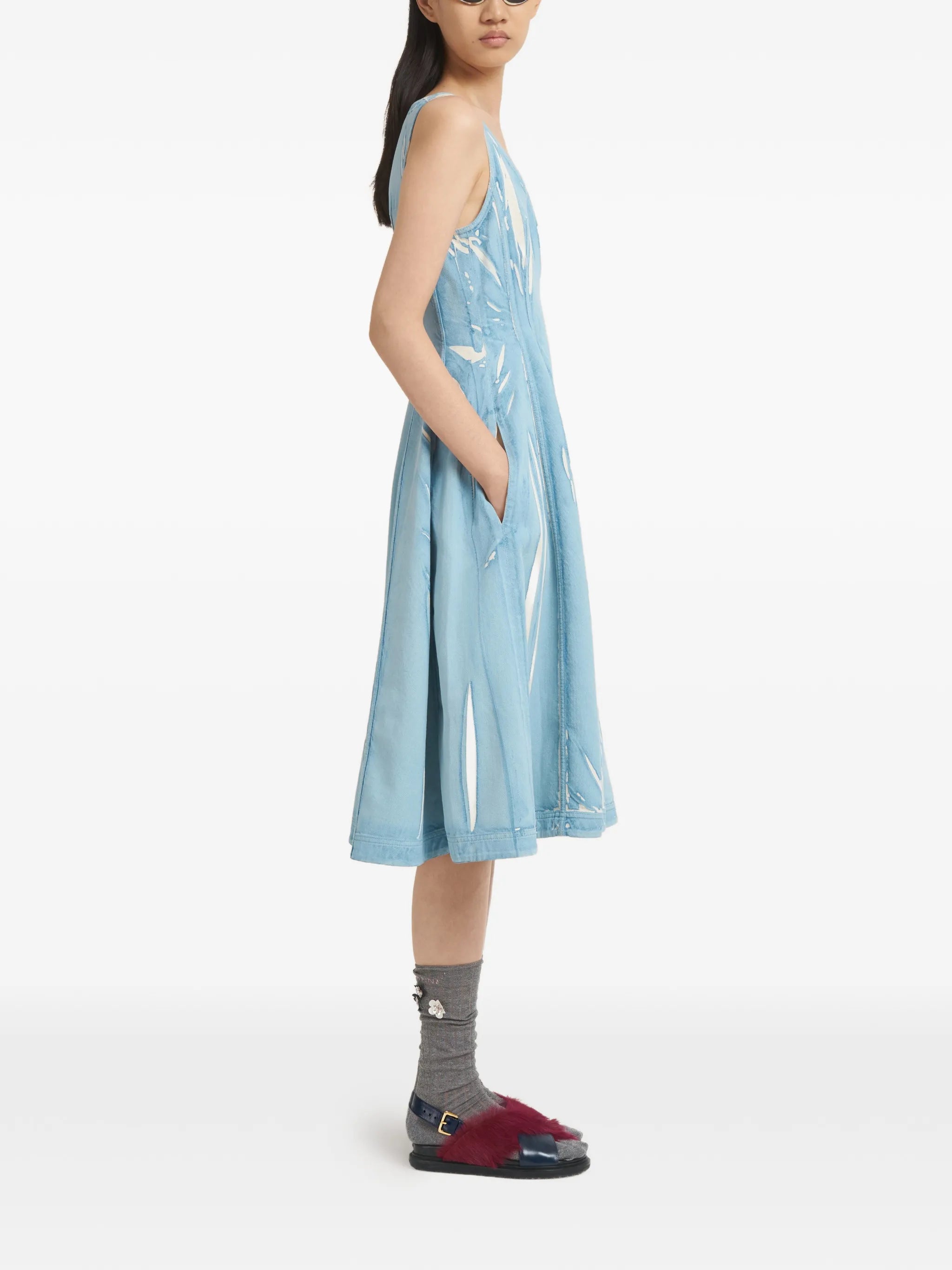 V-neck seam dress
