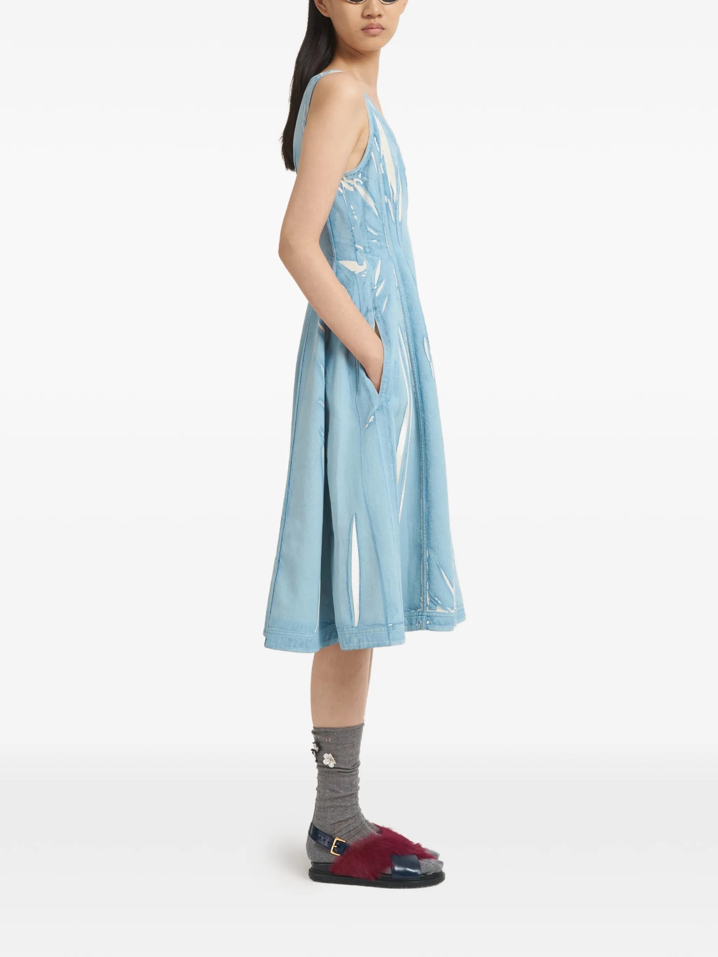V-neck seam dress