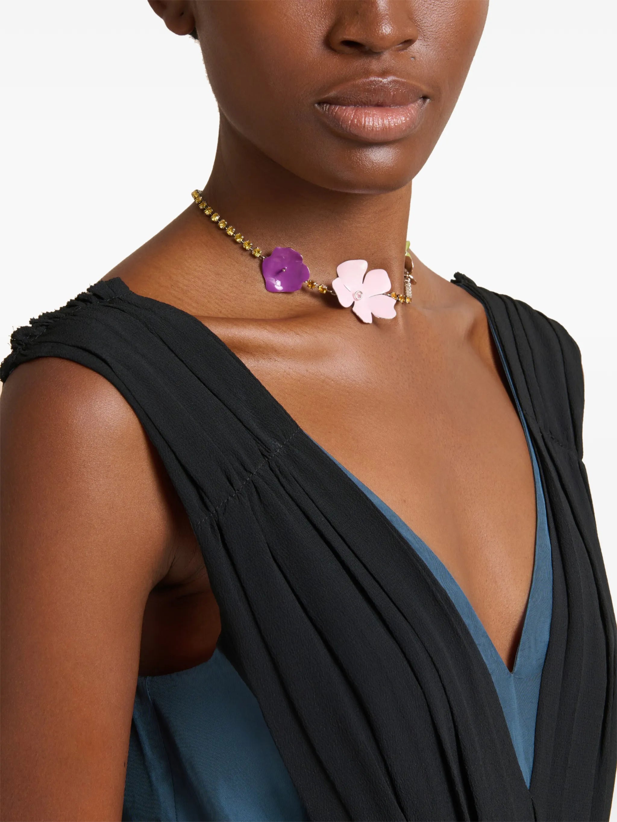 flower-embellishment rhinestone necklace